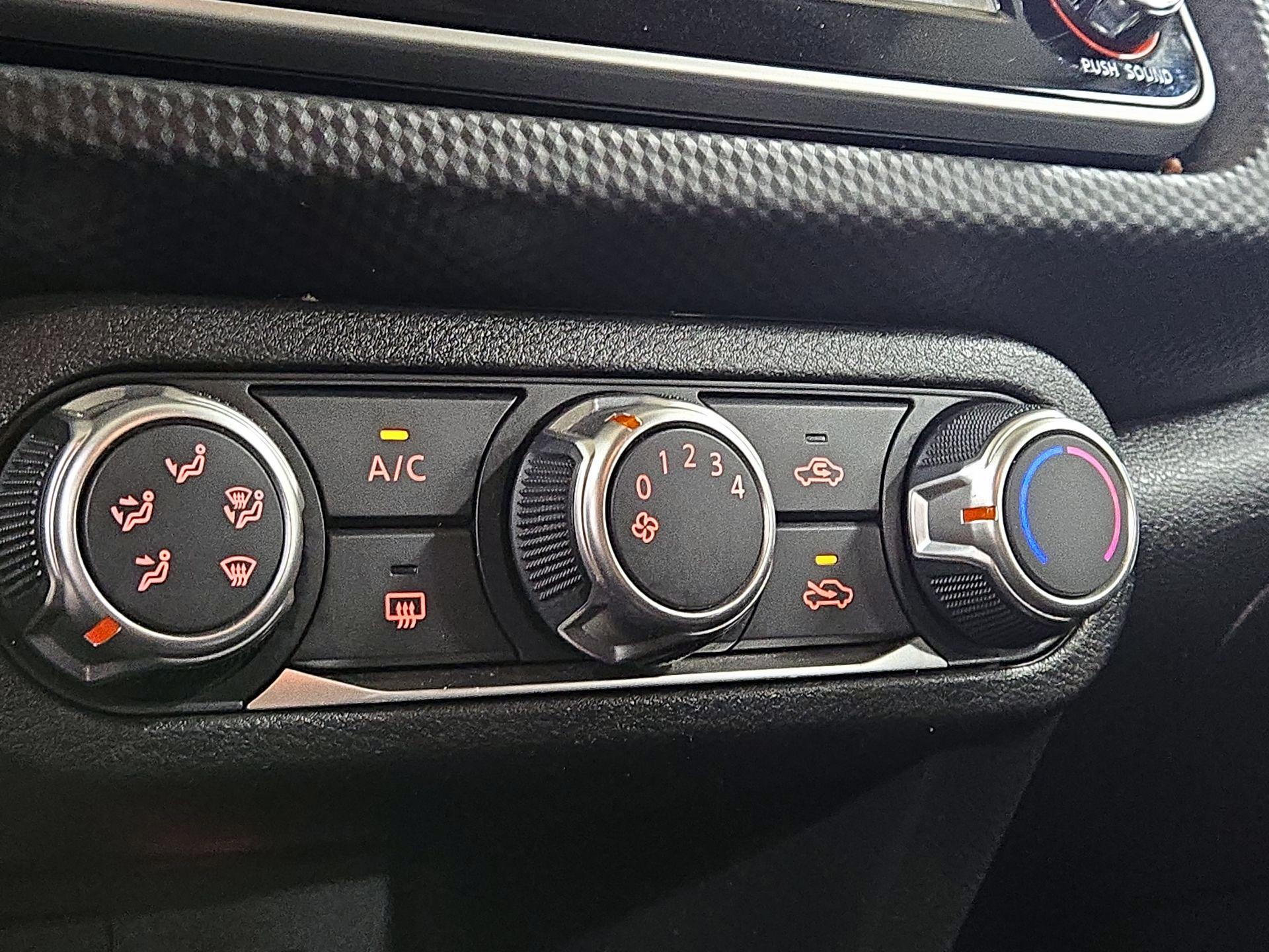 Thumbnail: 2023 Nissan Kicks - 16