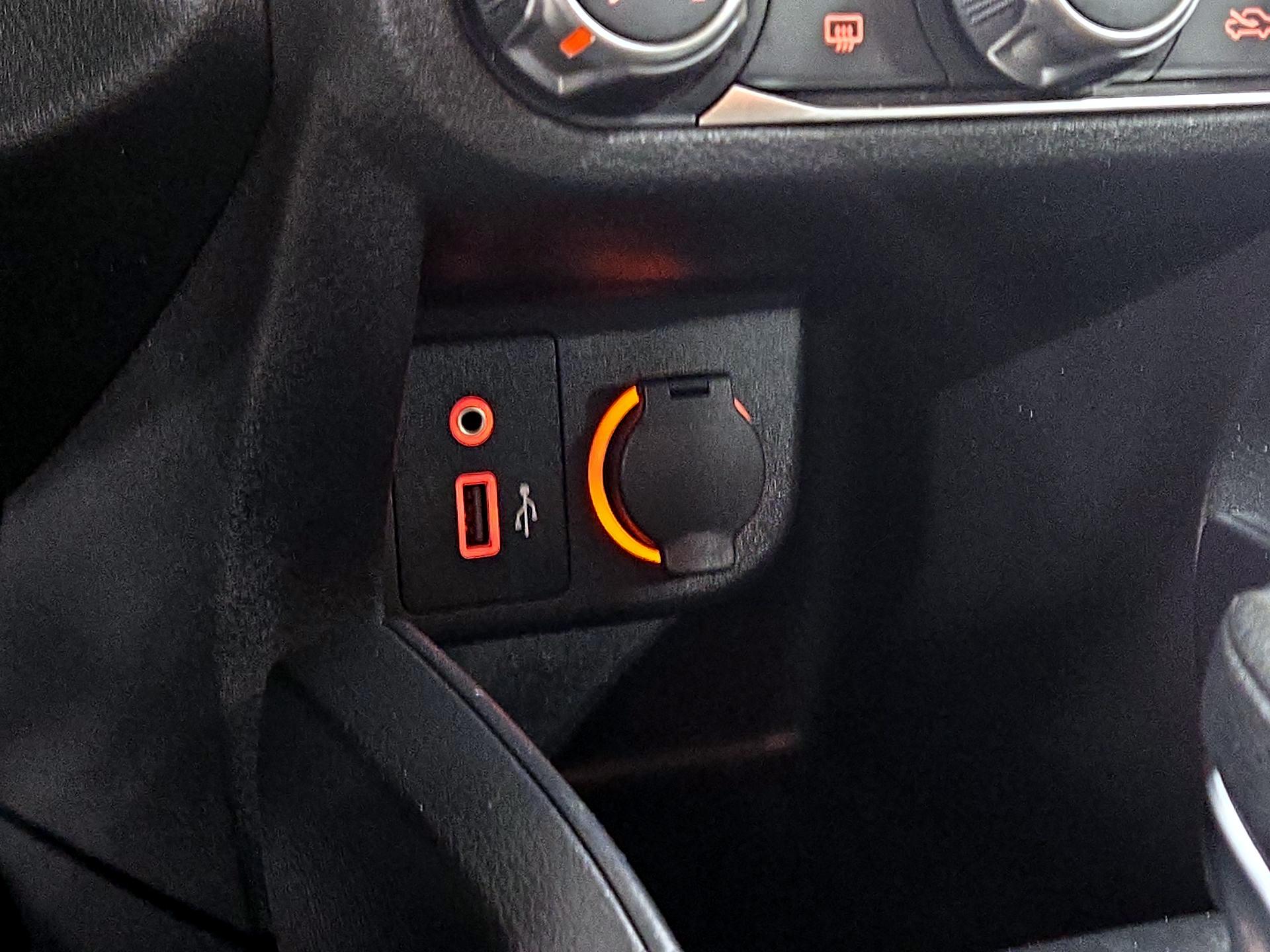 Thumbnail: 2023 Nissan Kicks - 18