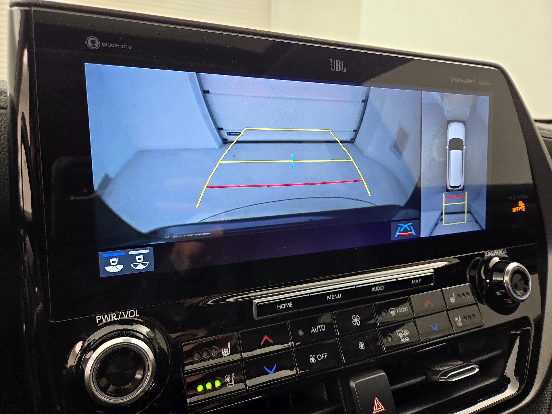 Thumbnail: 2021 Toyota Highlander - 15