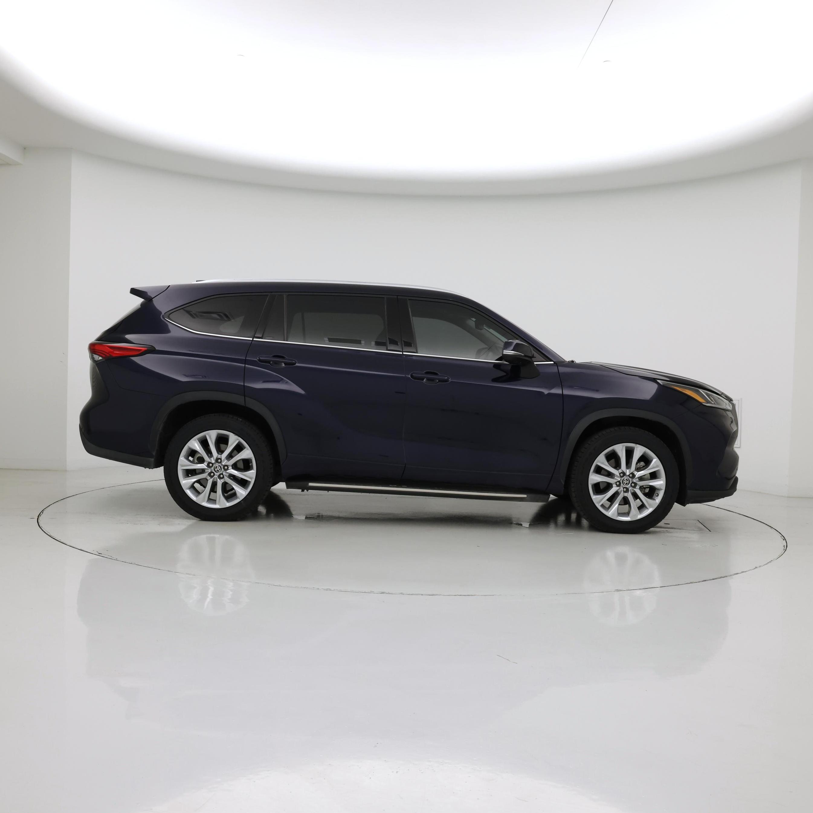 Thumbnail: 2021 Toyota Highlander - 7