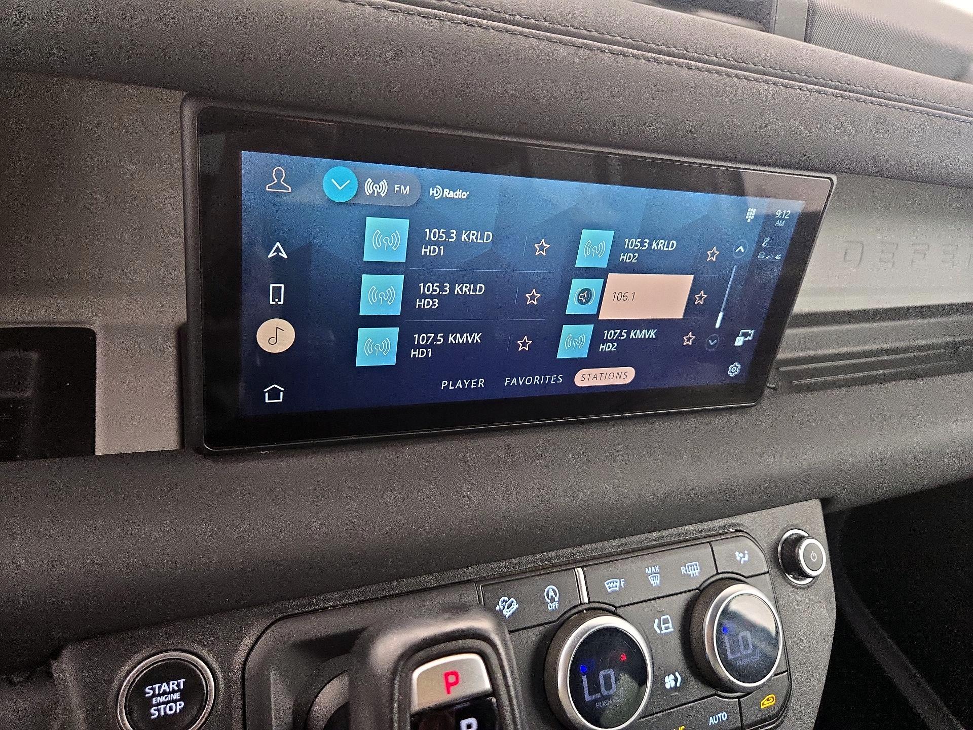 Thumbnail: 2022 Land Rover Defender - 15