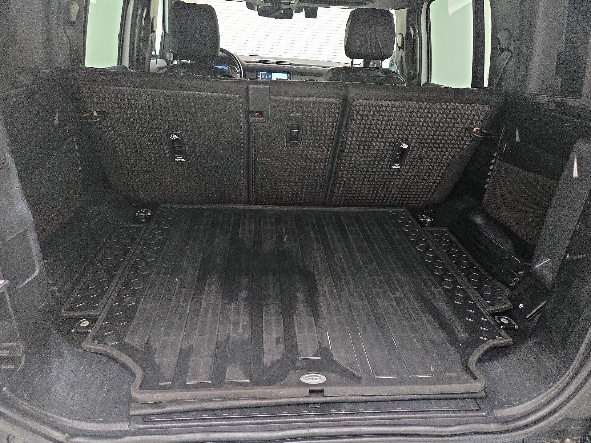 Thumbnail: 2022 Land Rover Defender - 20