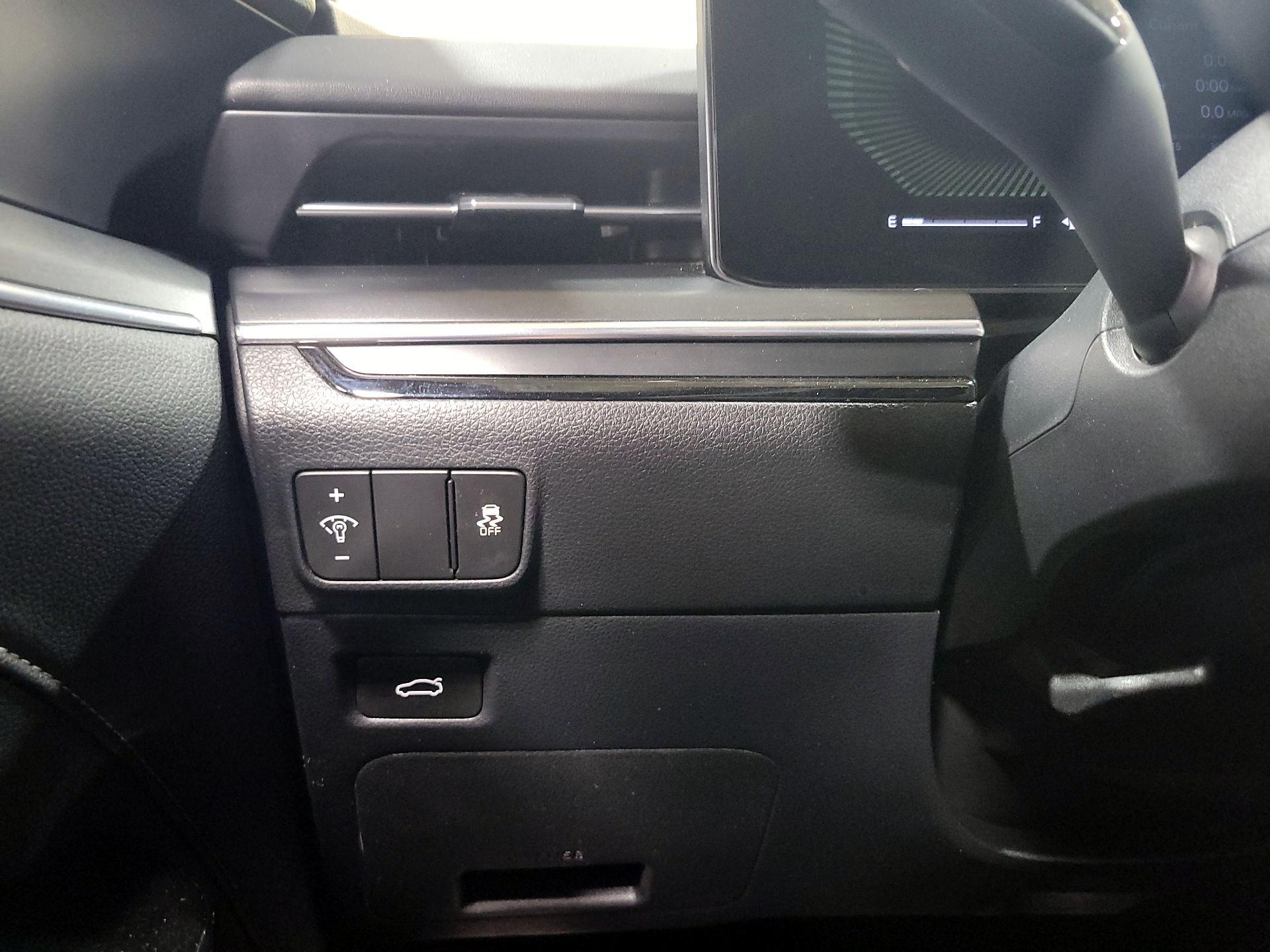 Thumbnail: 2025 Kia K5 - 13