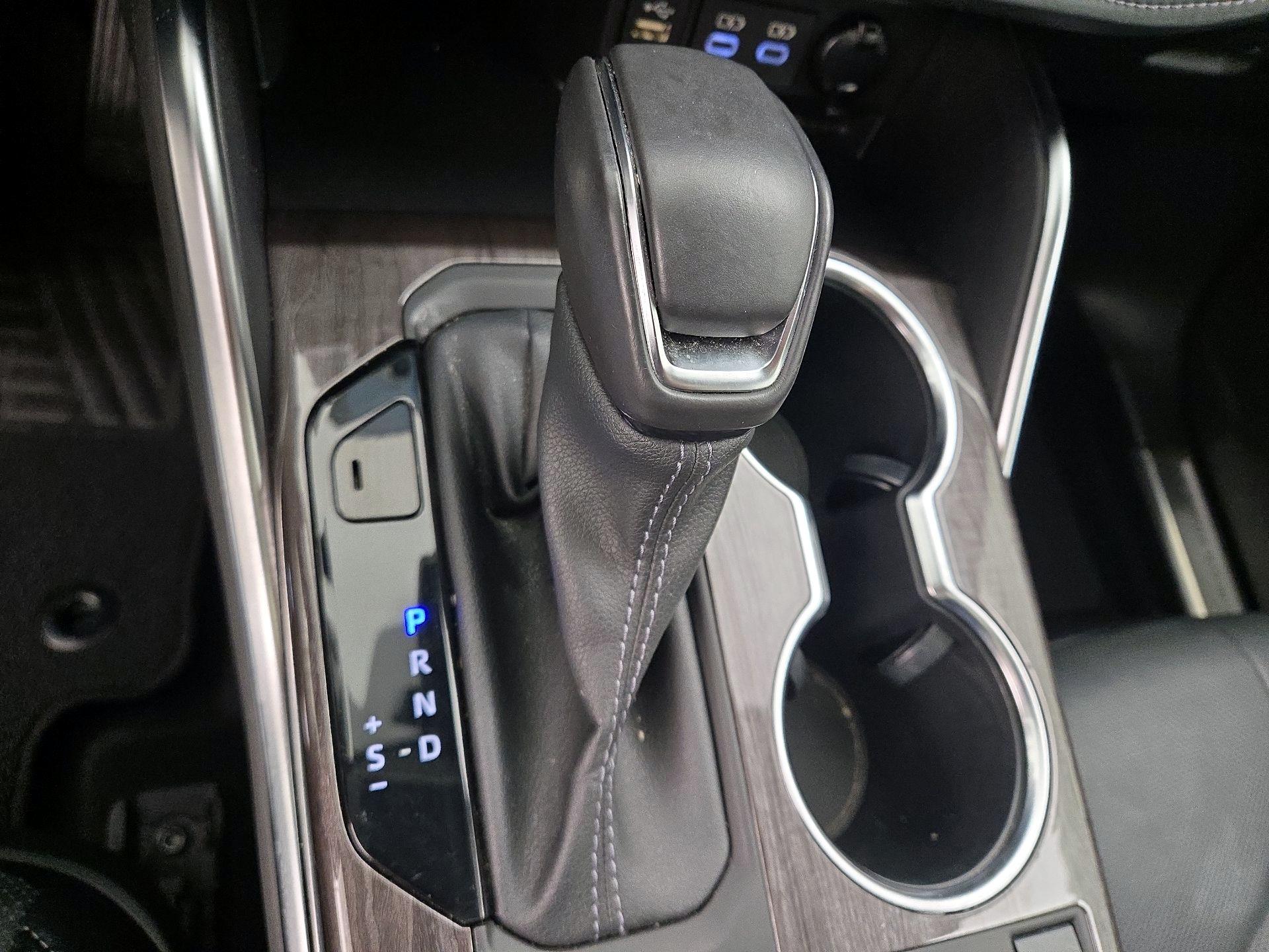 Thumbnail: 2023 Toyota Highlander - 17