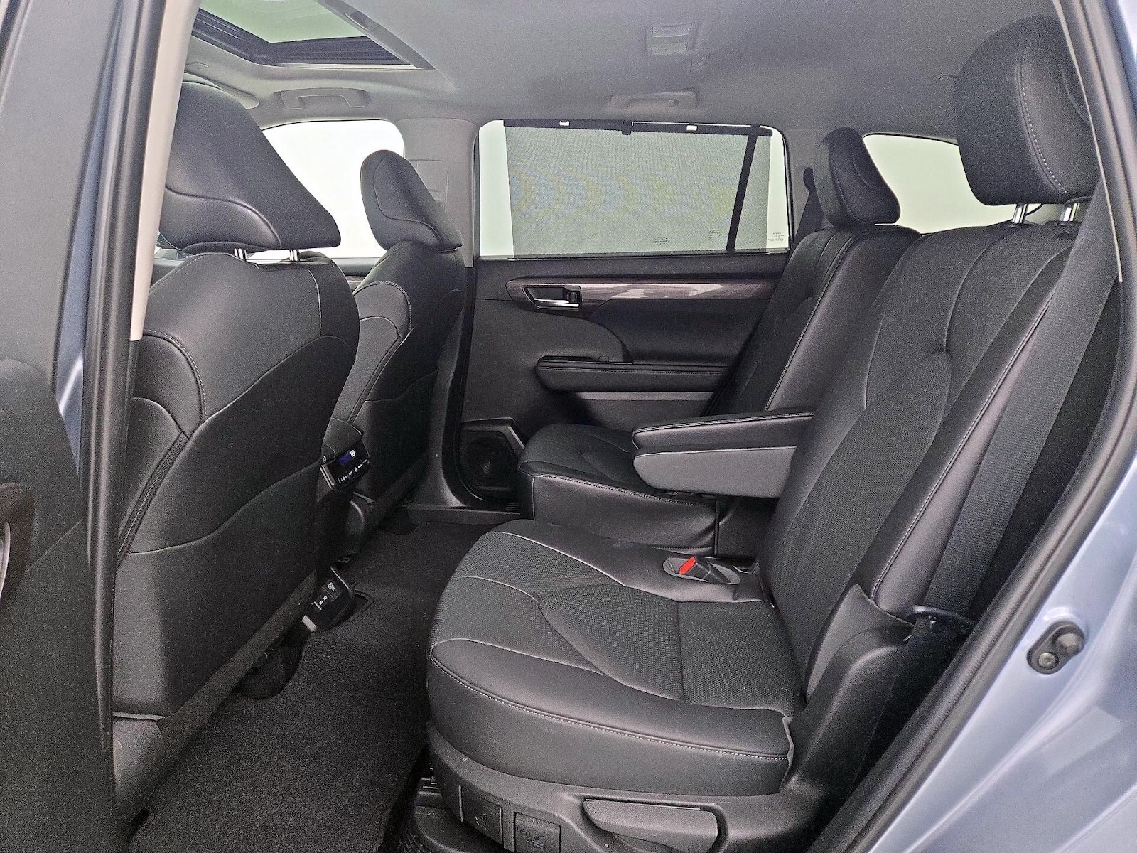2023 Toyota Highlander Limited - Photo 21