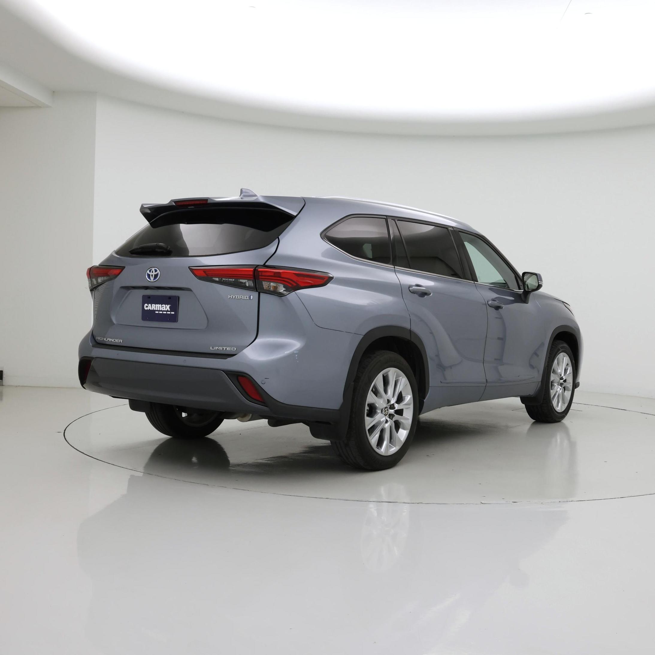 Thumbnail: 2023 Toyota Highlander - 8