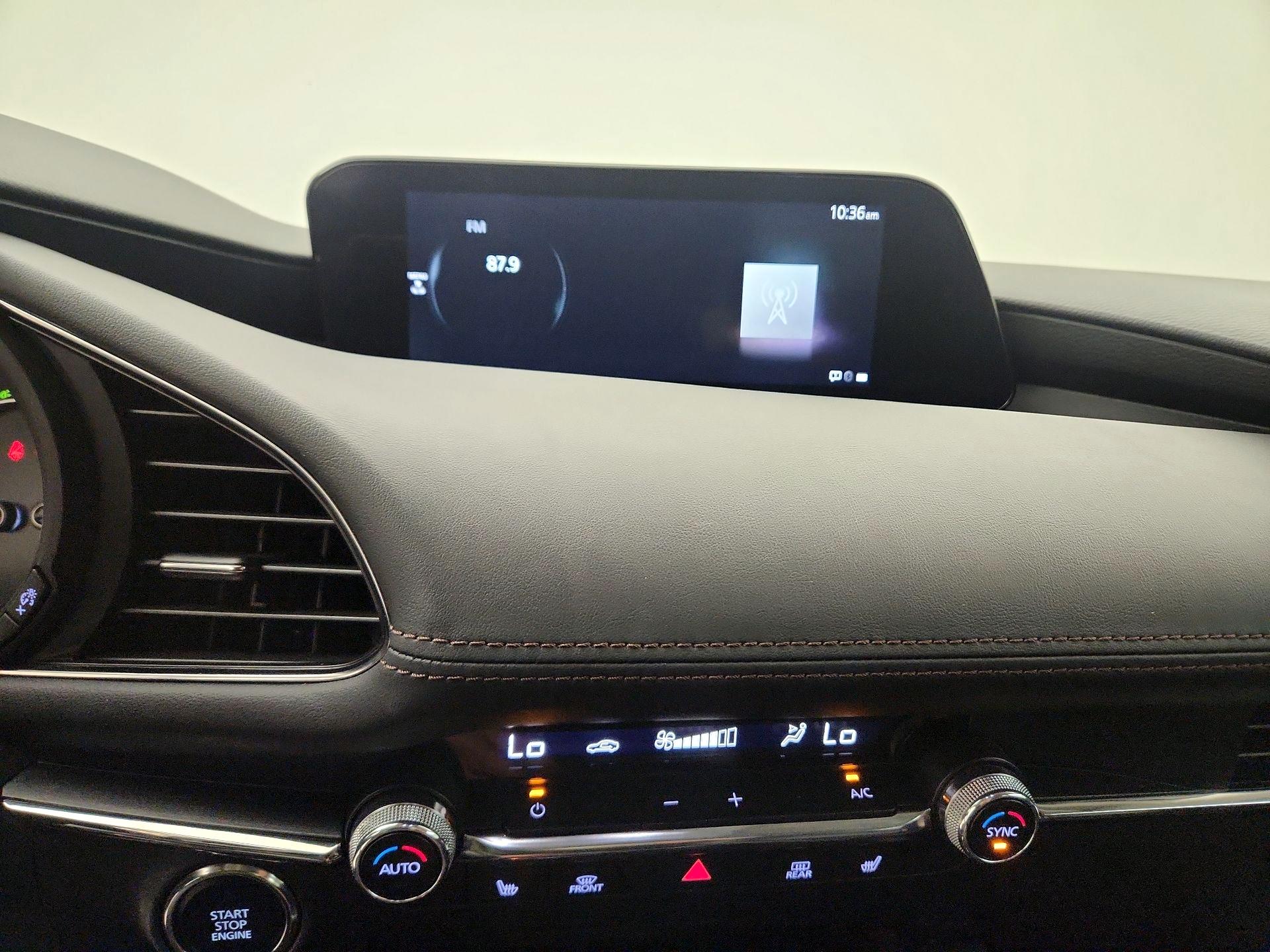 Thumbnail: 2021 Mazda Mazda3 - 16