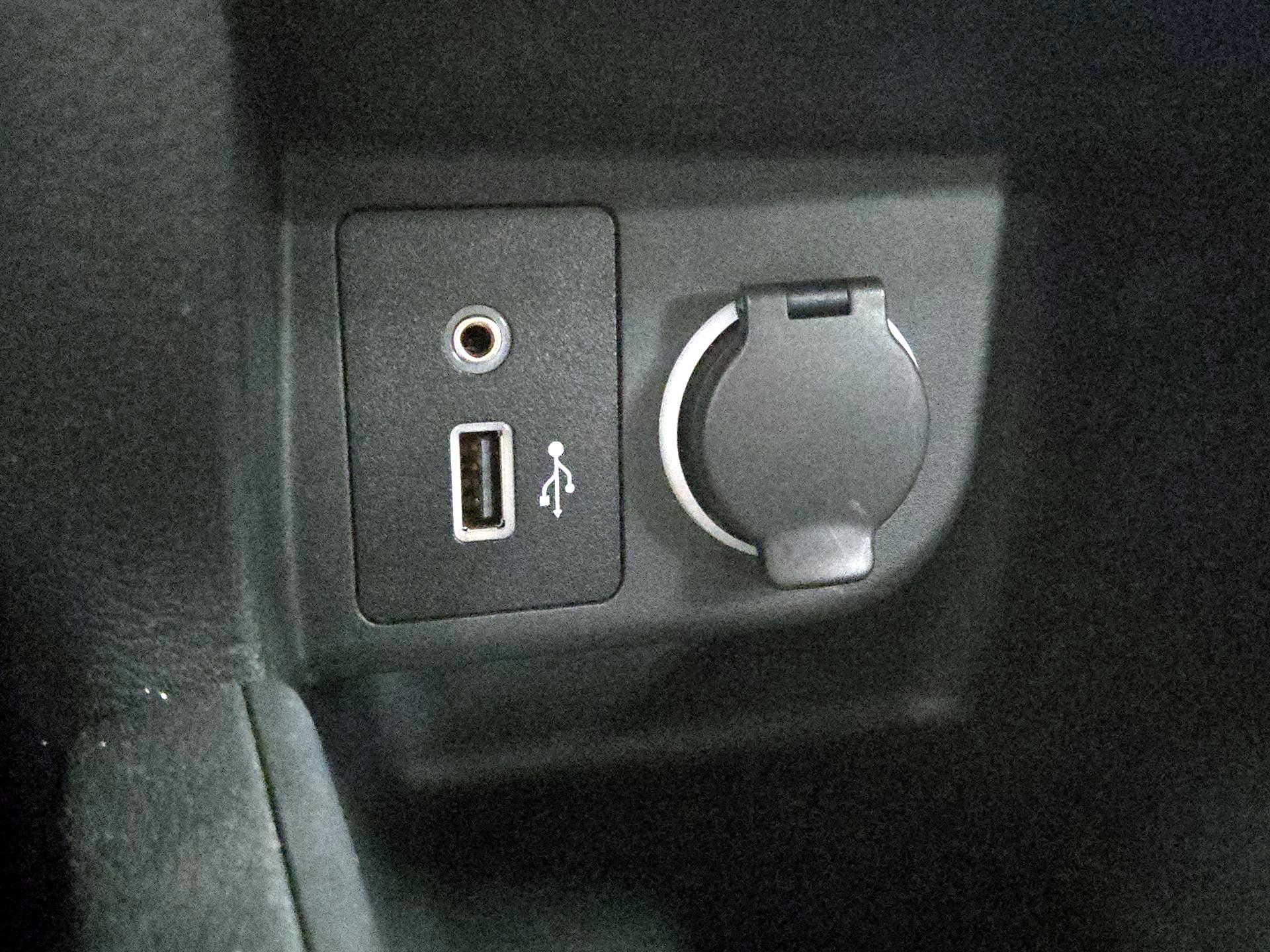 Thumbnail: 2024 Nissan Kicks - 18