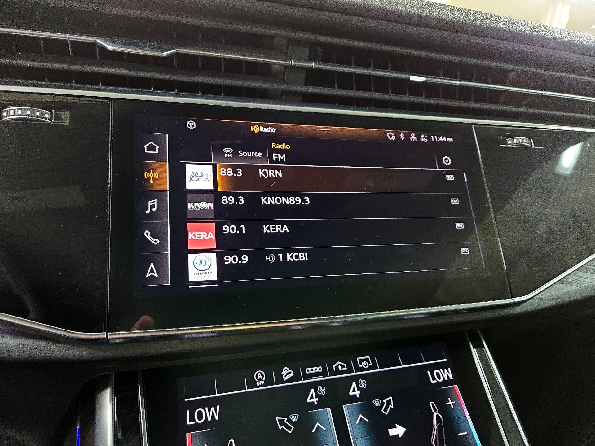 Thumbnail: 2021 Audi Q8 - 16