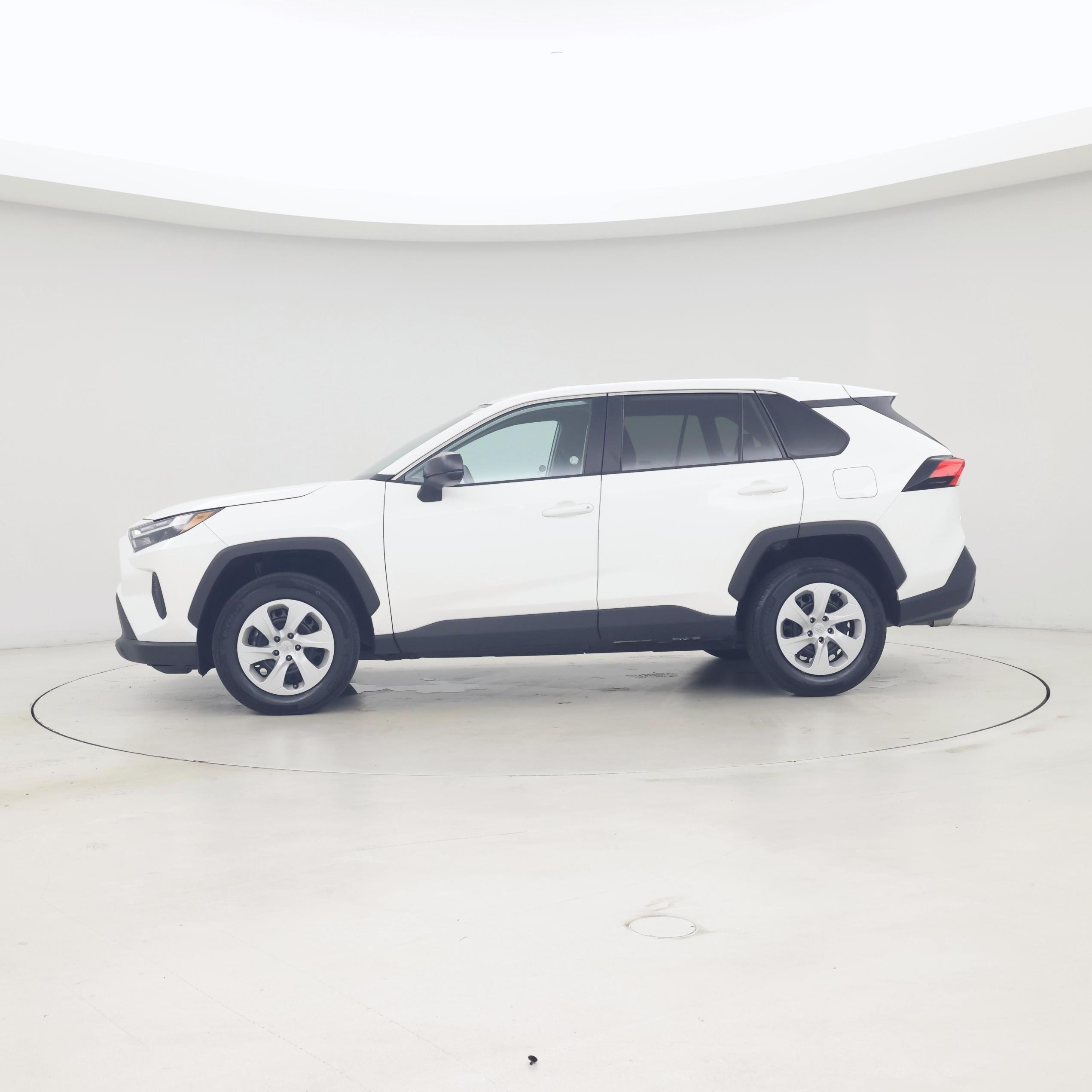 Thumbnail: 2024 Toyota RAV4 - 3