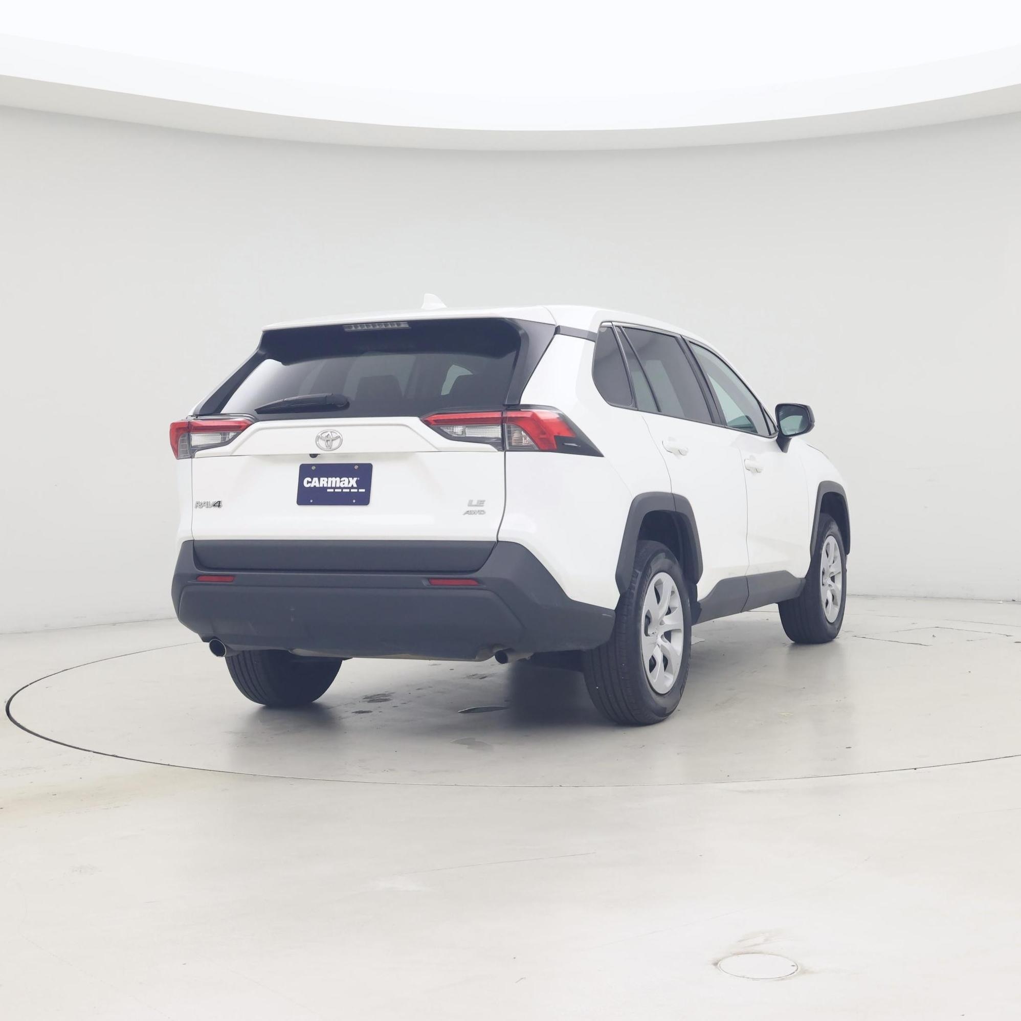 Thumbnail: 2024 Toyota RAV4 - 8