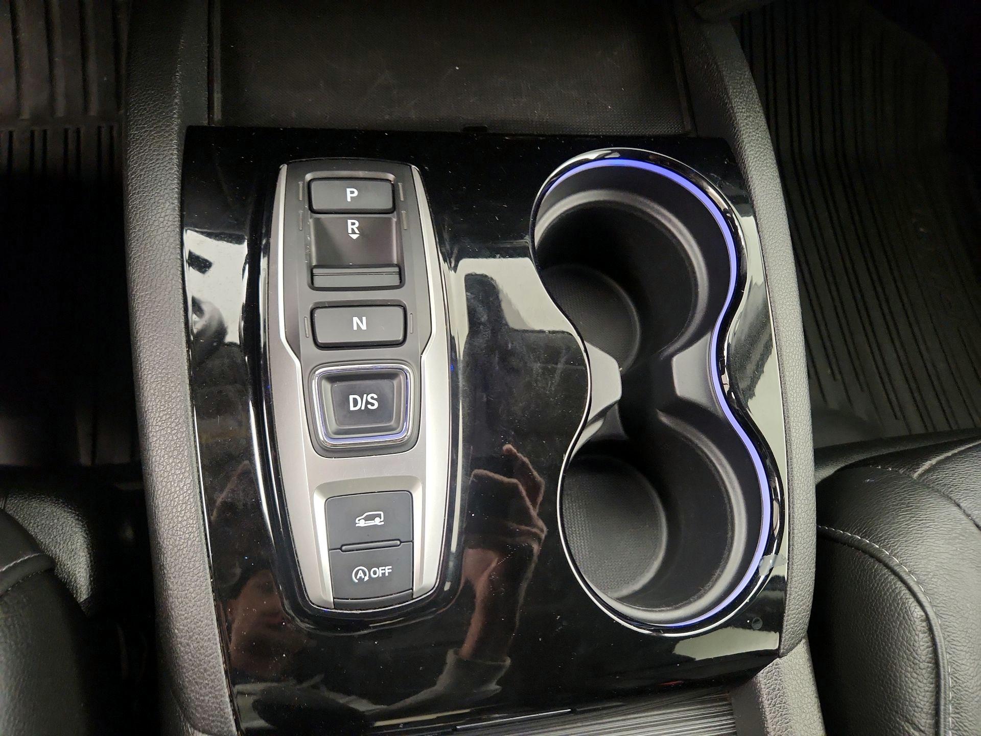 Thumbnail: 2020 Honda Pilot - 18