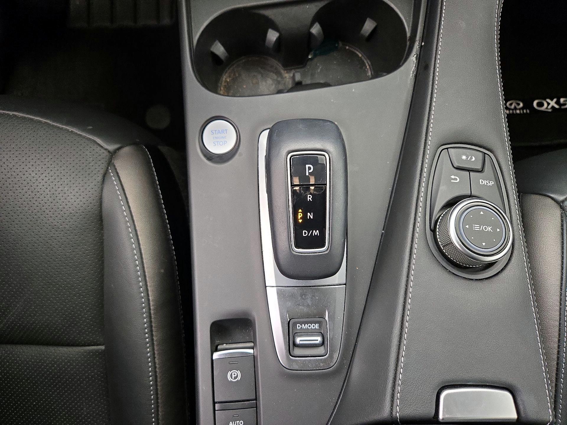 Thumbnail: 2023 INFINITI QX50 - 17