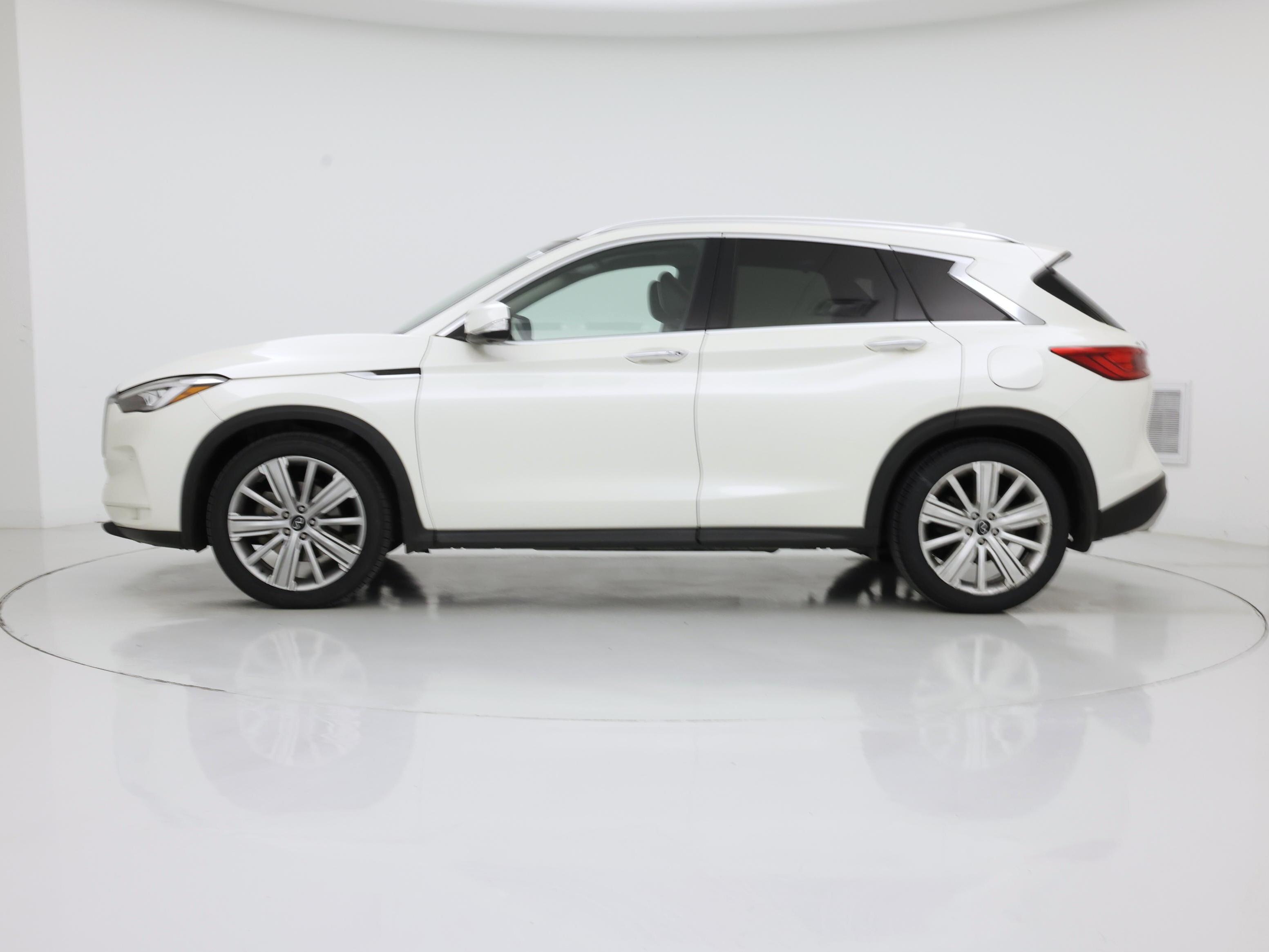 Thumbnail: 2021 INFINITI QX50 - 3