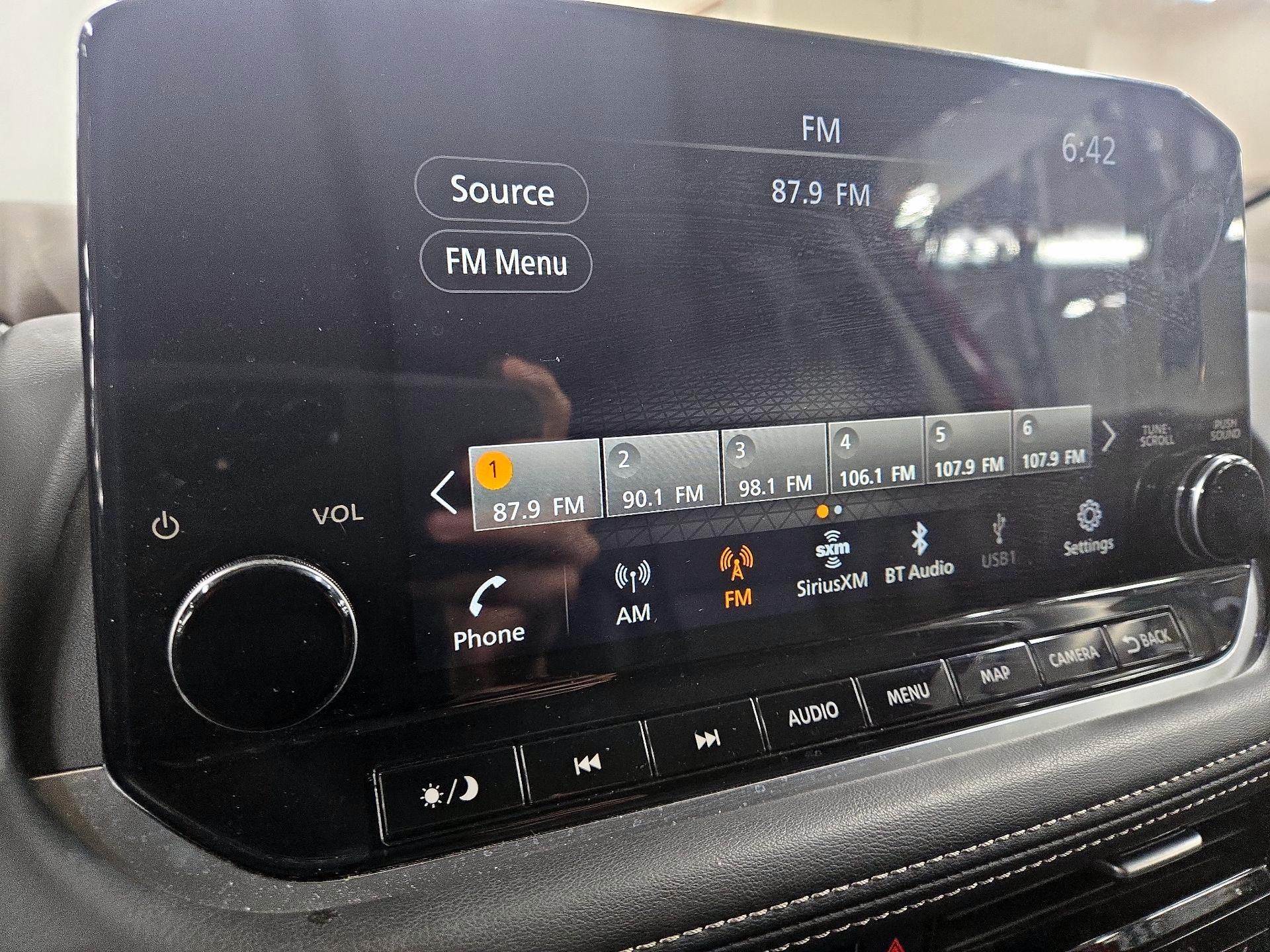 Thumbnail: 2023 Nissan Rogue - 15