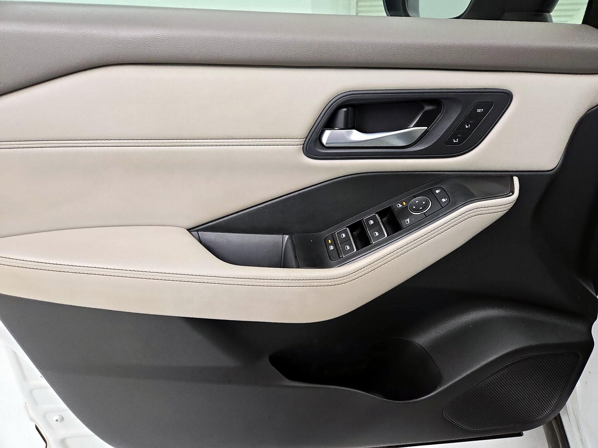 Thumbnail: 2023 Nissan Rogue - 12