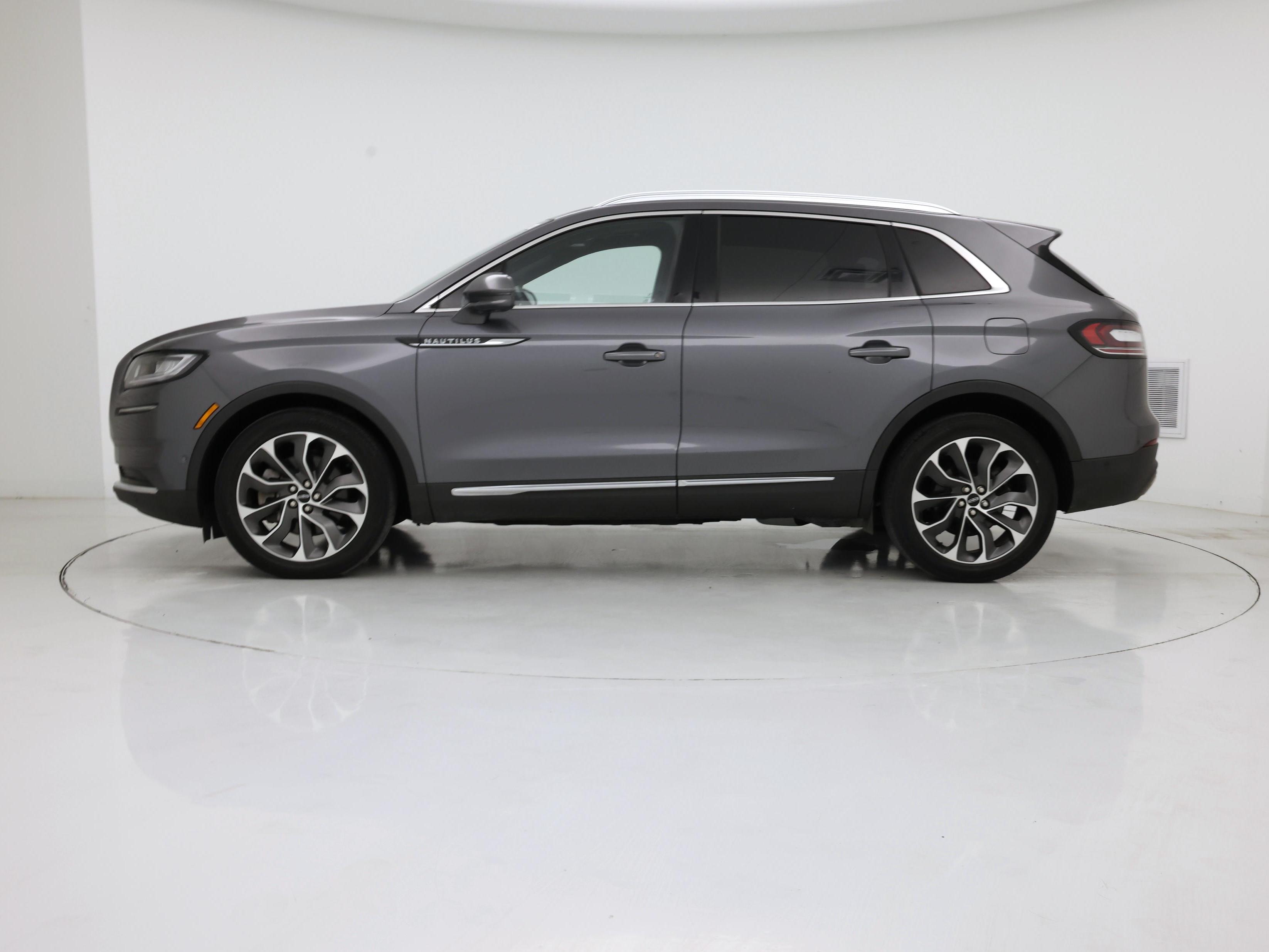 Thumbnail: 2021 Lincoln Nautilus - 3