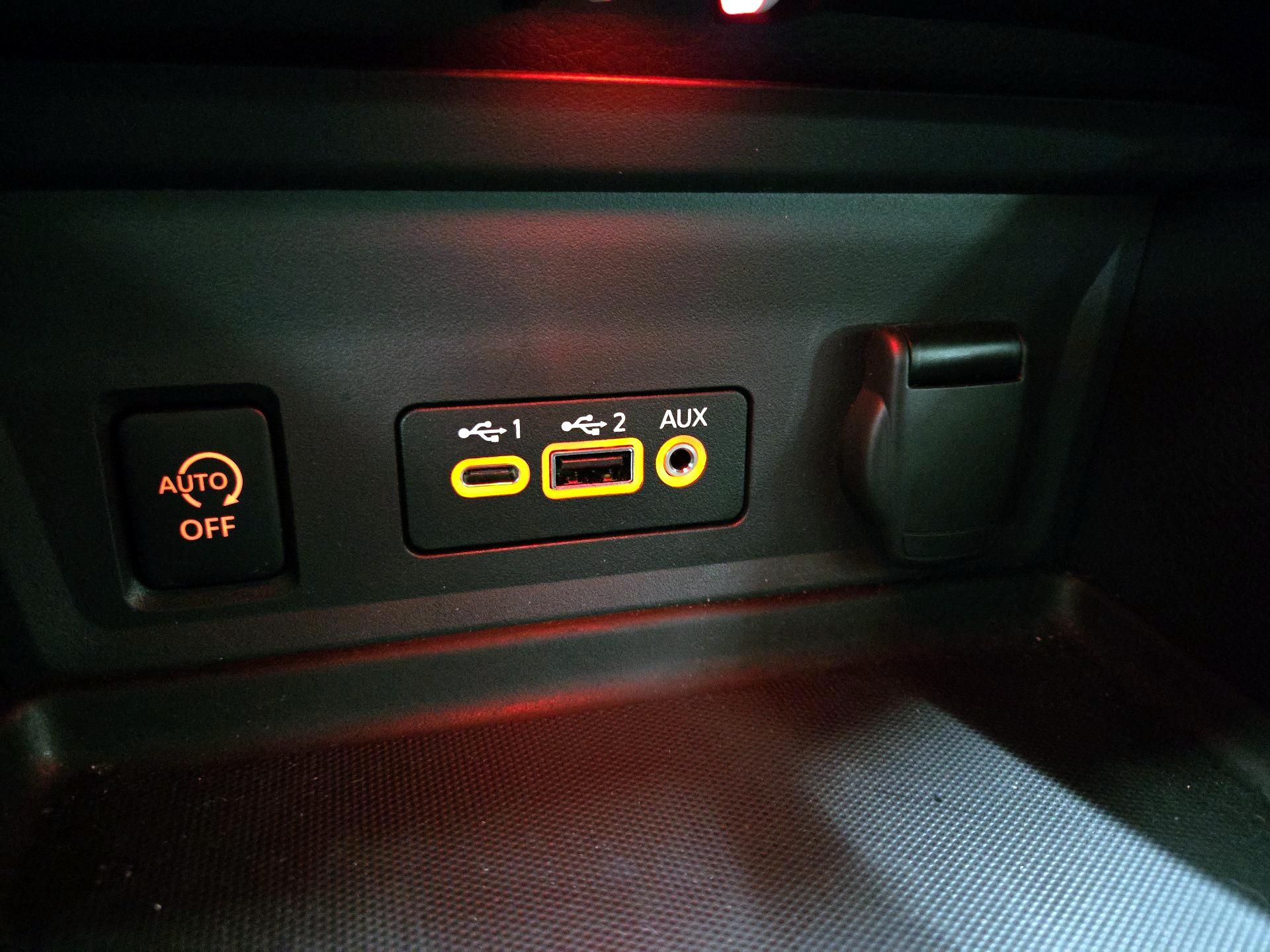 Thumbnail: 2024 Nissan Sentra - 17