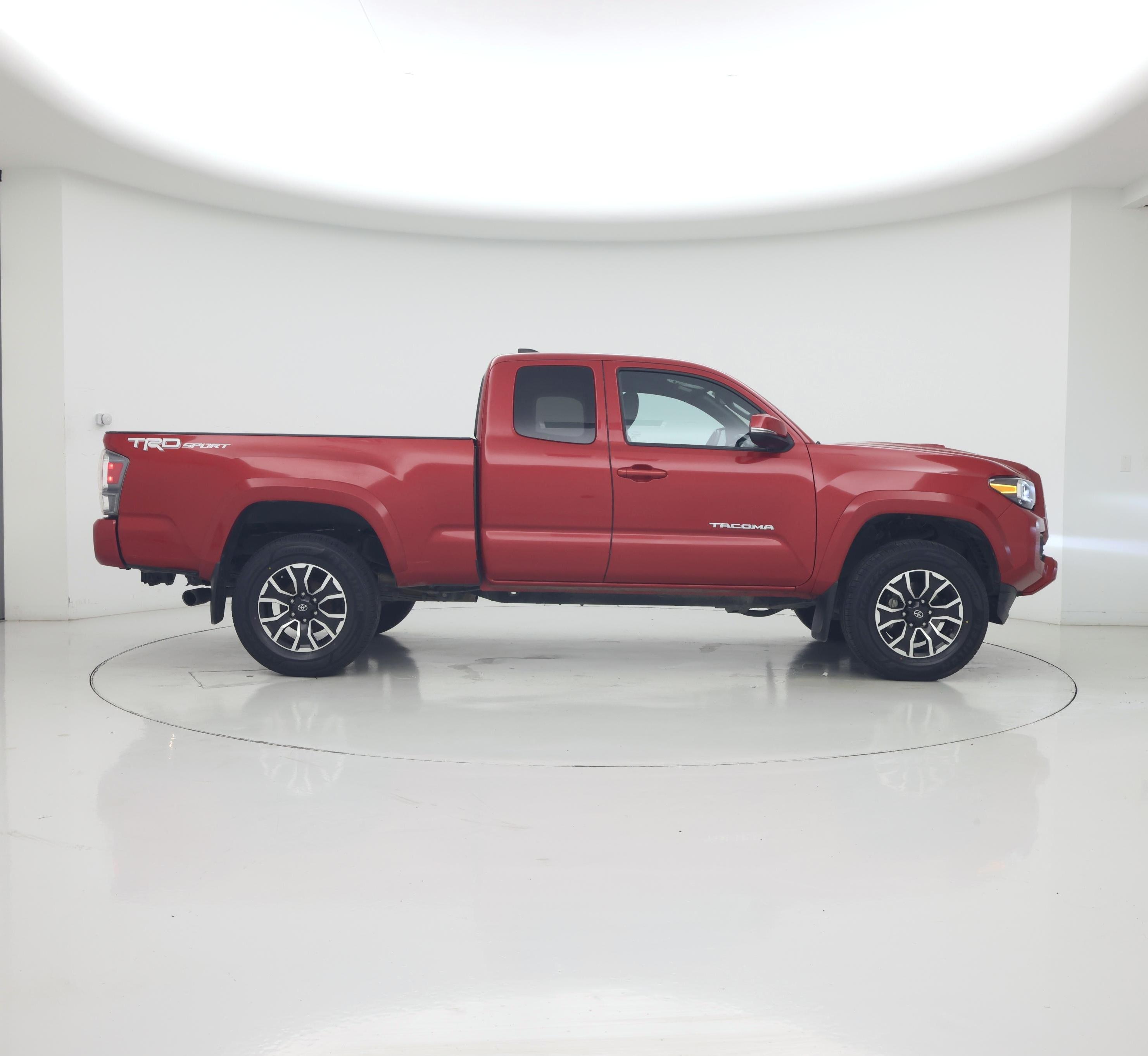 Thumbnail: 2022 Toyota Tacoma - 7