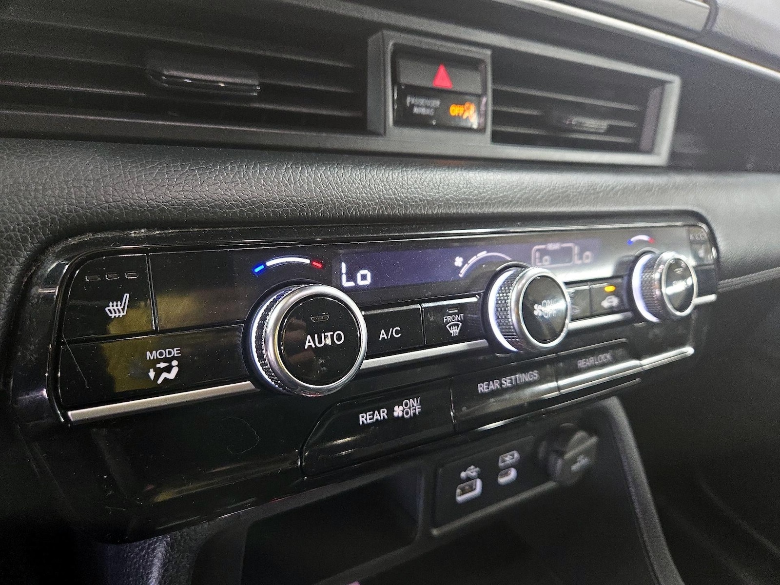 2024 Honda Pilot Touring - Photo 17