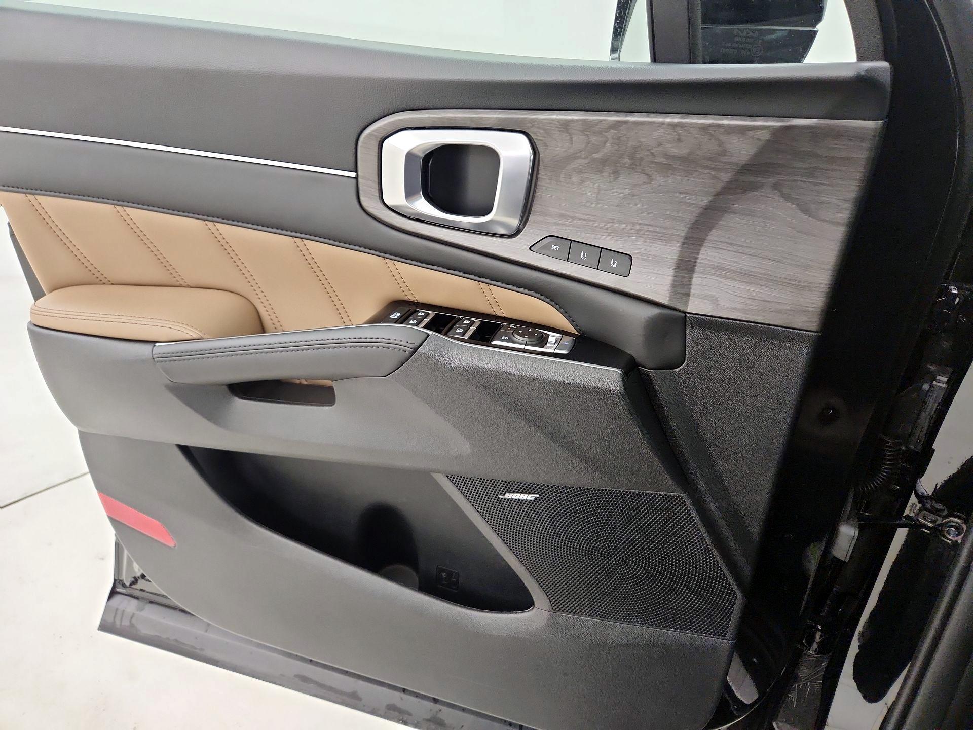 Thumbnail: 2025 Kia Sorento - 12