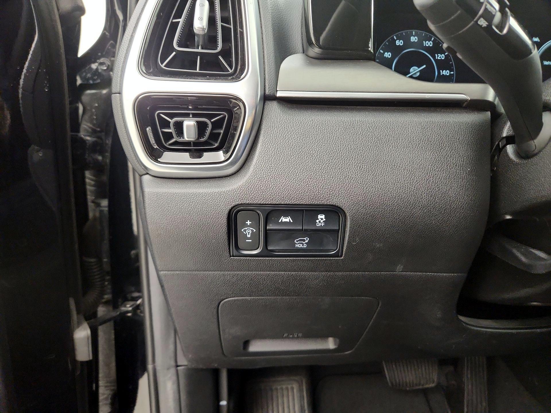 Thumbnail: 2023 Kia Sorento - 13