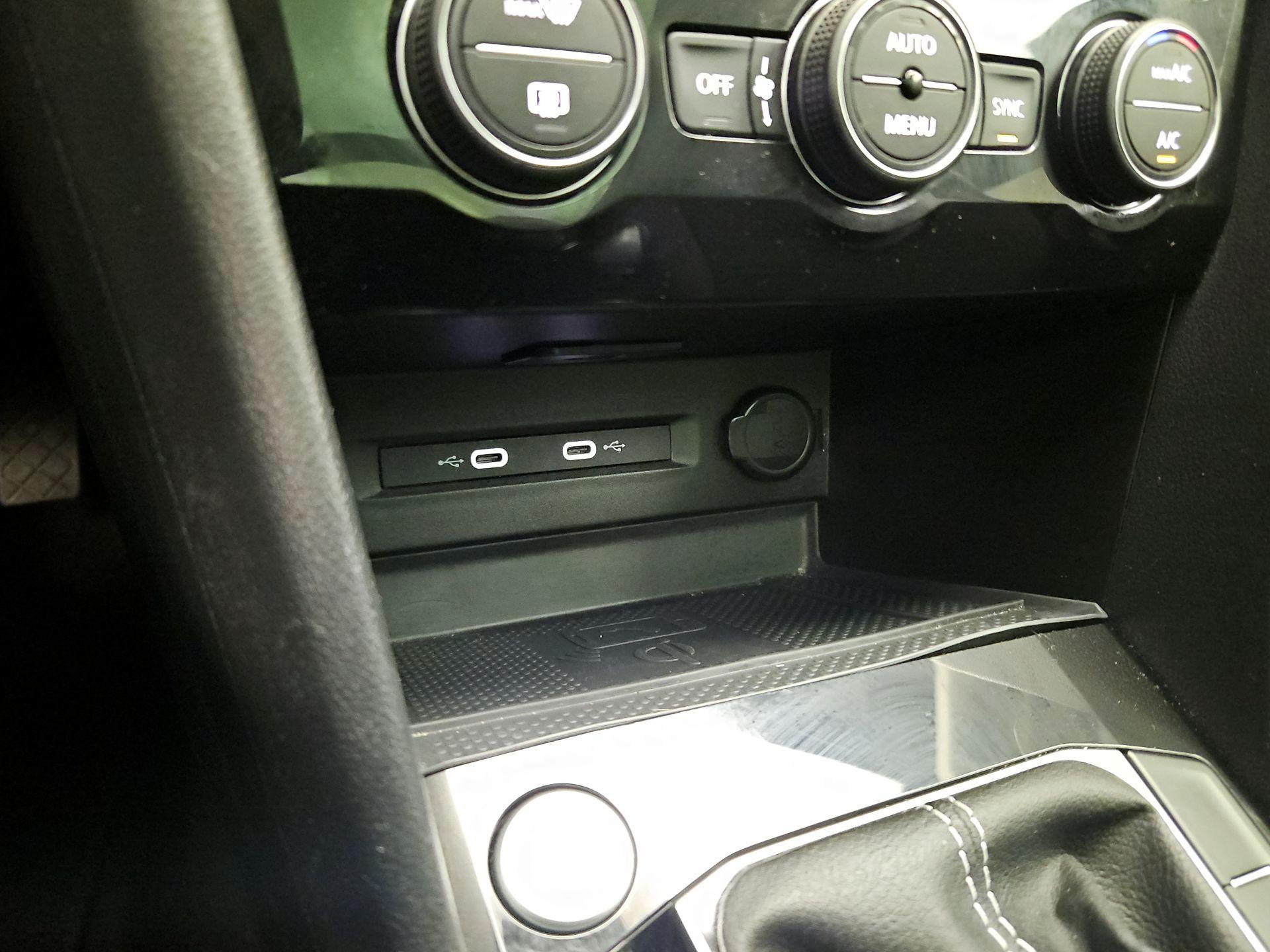 Thumbnail: 2024 Volkswagen Taos - 18