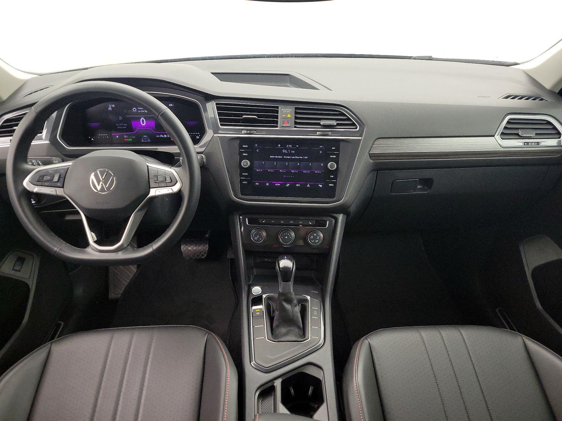 Thumbnail: 2024 Volkswagen Tiguan - 9