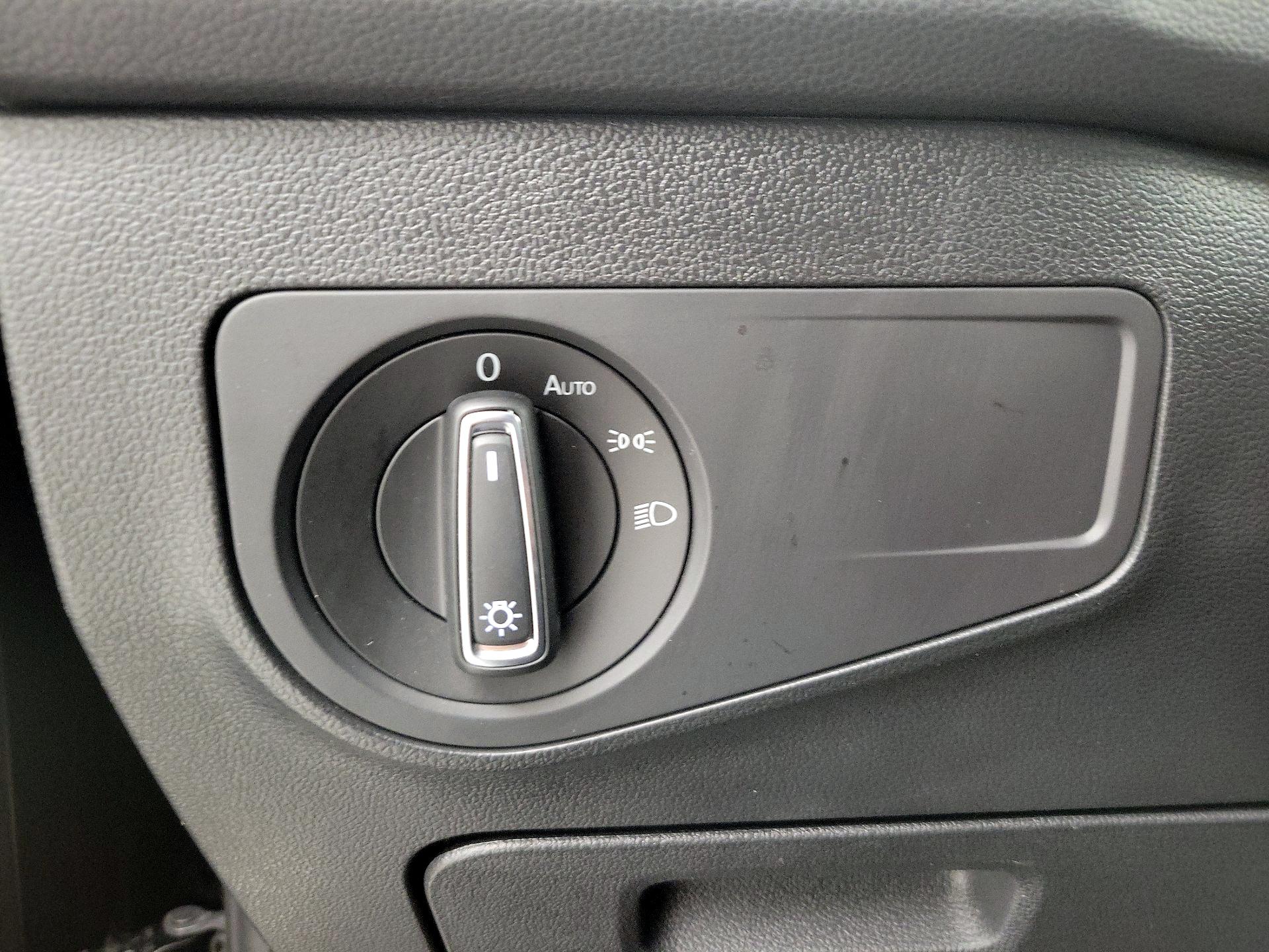 Thumbnail: 2024 Volkswagen Tiguan - 13