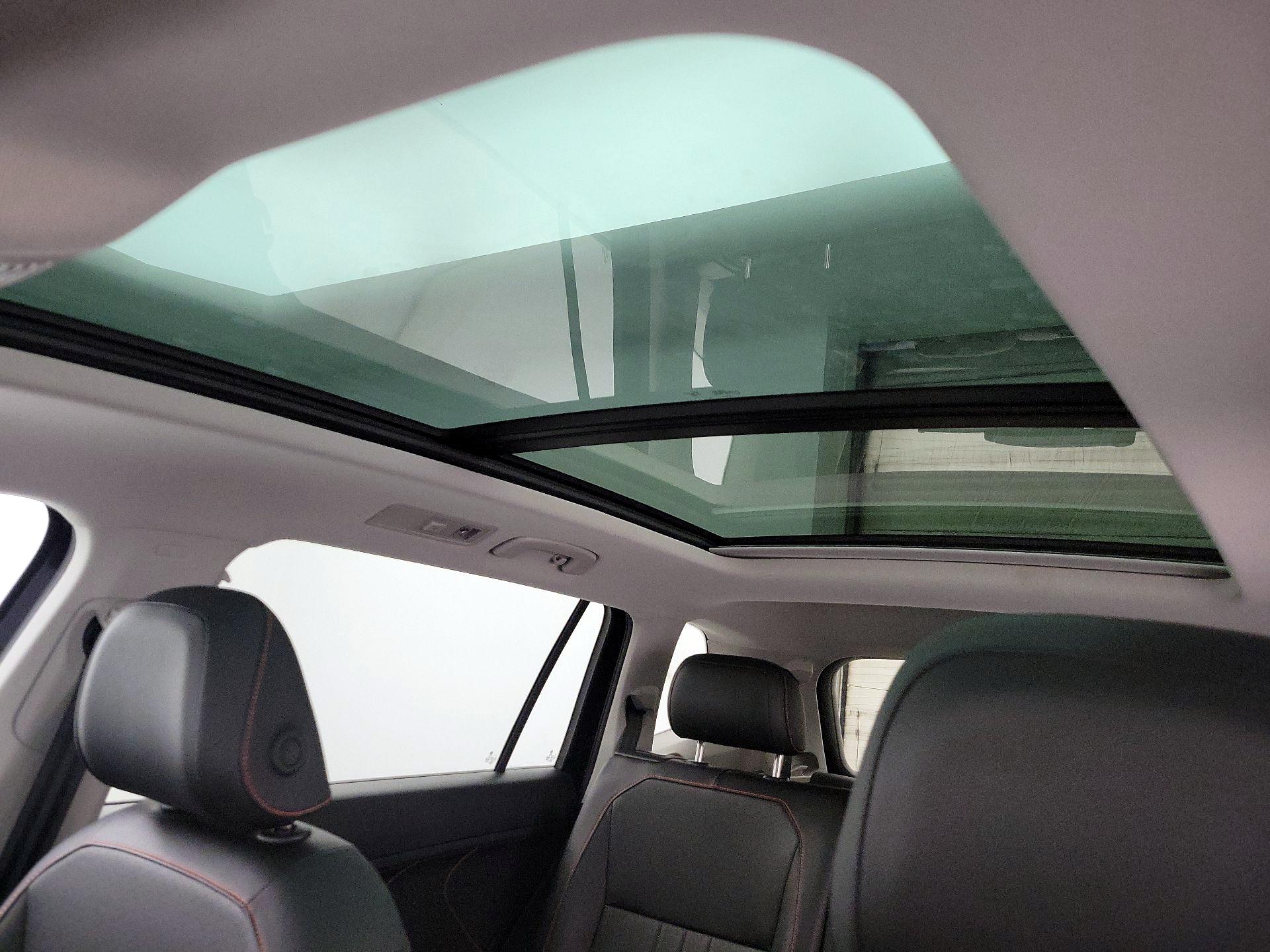 Thumbnail: 2024 Volkswagen Tiguan - 19