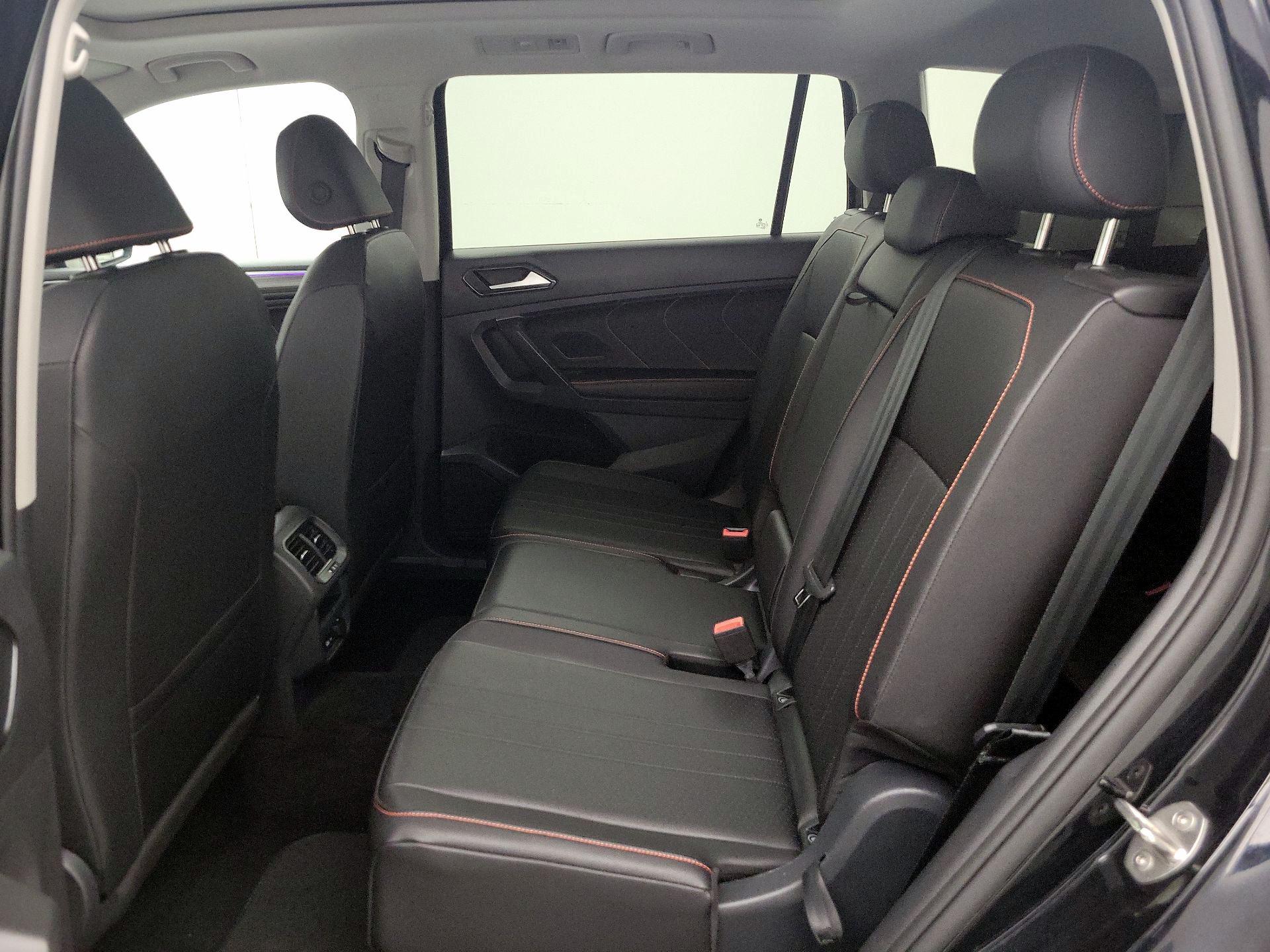 Thumbnail: 2024 Volkswagen Tiguan - 20