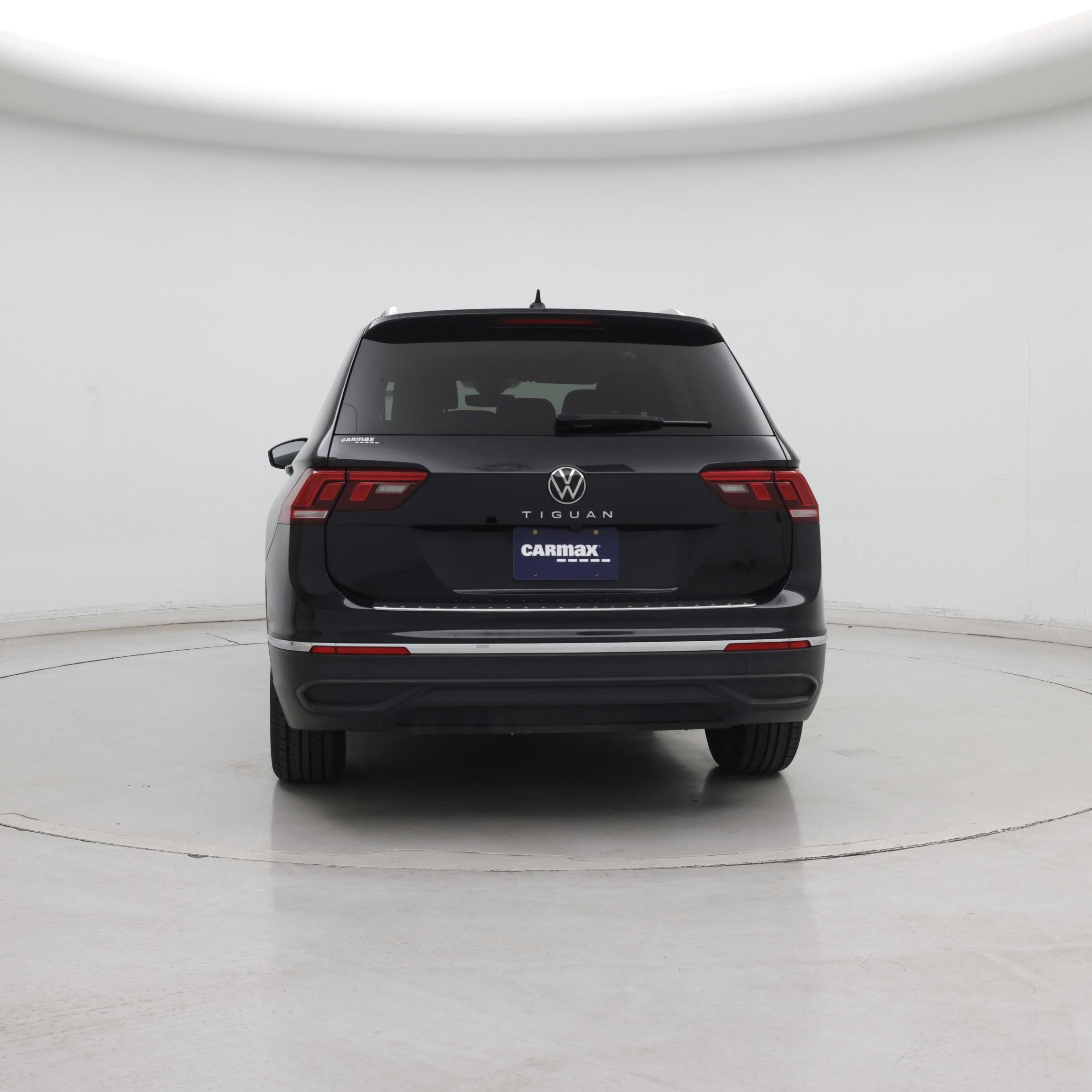 Thumbnail: 2024 Volkswagen Tiguan - 6