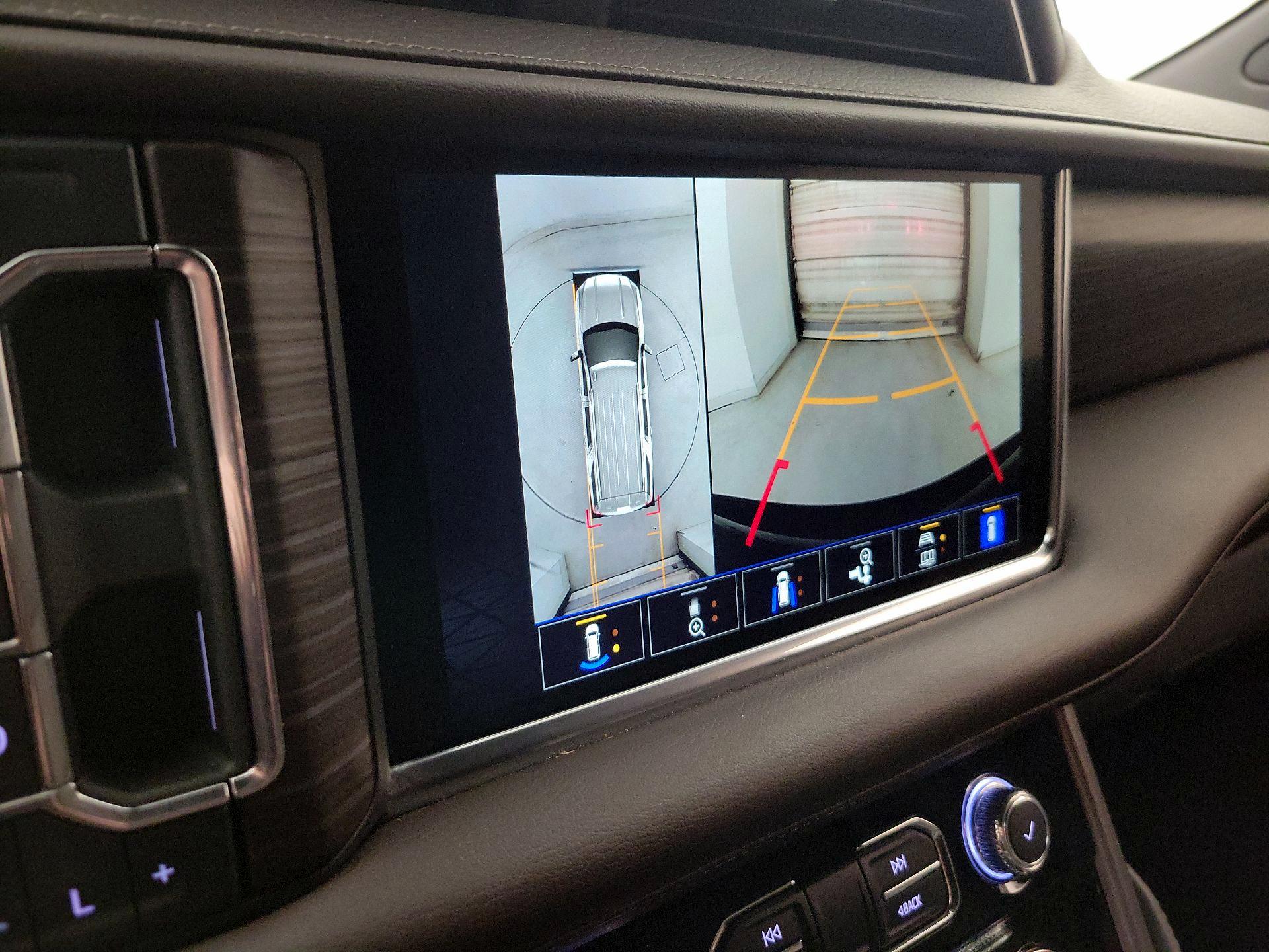 Thumbnail: 2022 GMC Yukon XL - 14