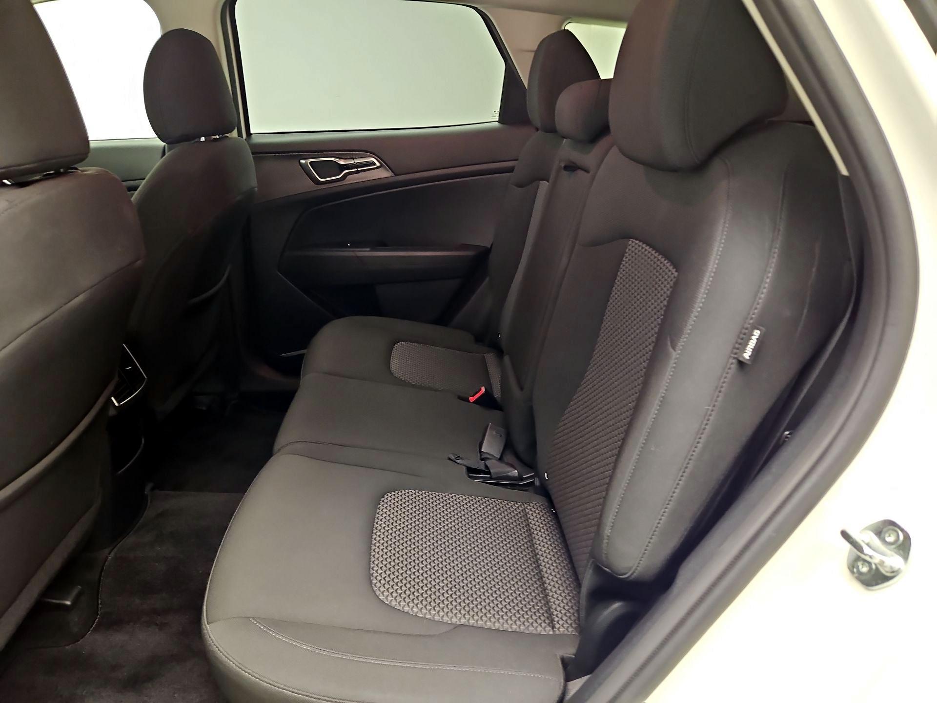 Thumbnail: 2024 Kia Sportage - 19