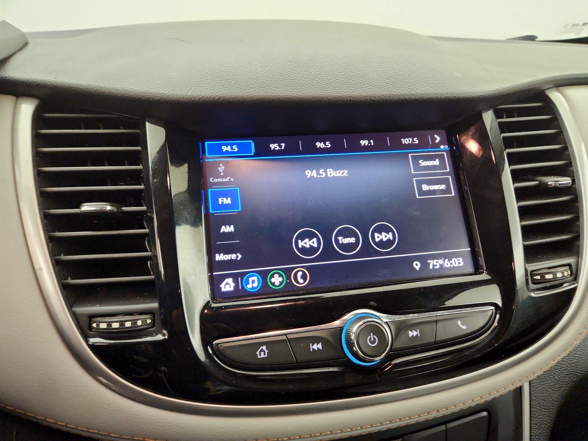 Thumbnail: 2021 Chevrolet Trax - 15