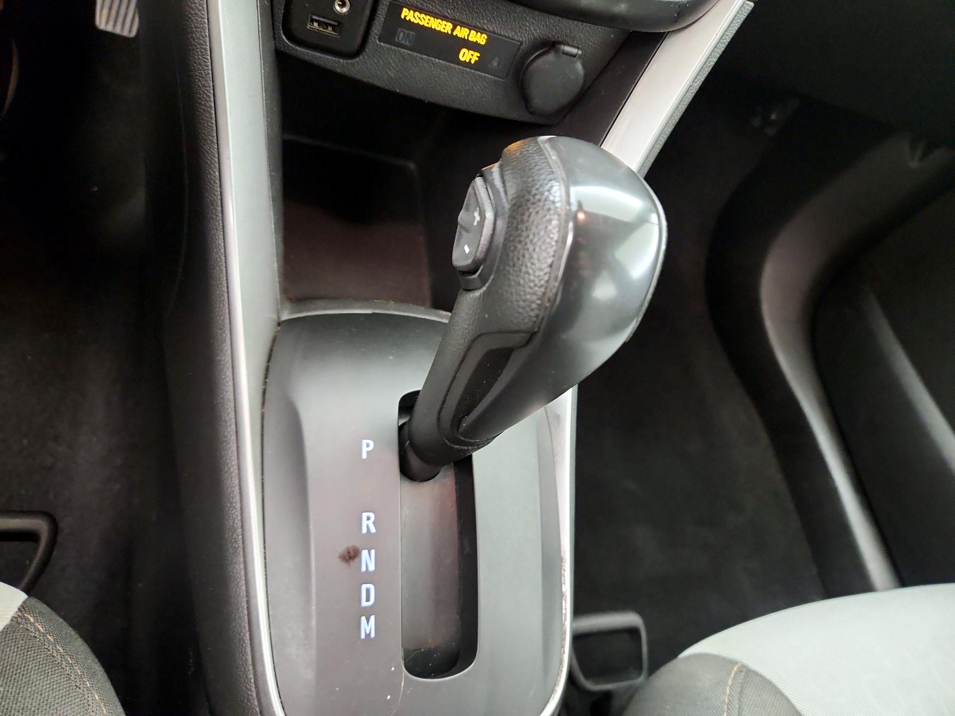 Thumbnail: 2021 Chevrolet Trax - 17