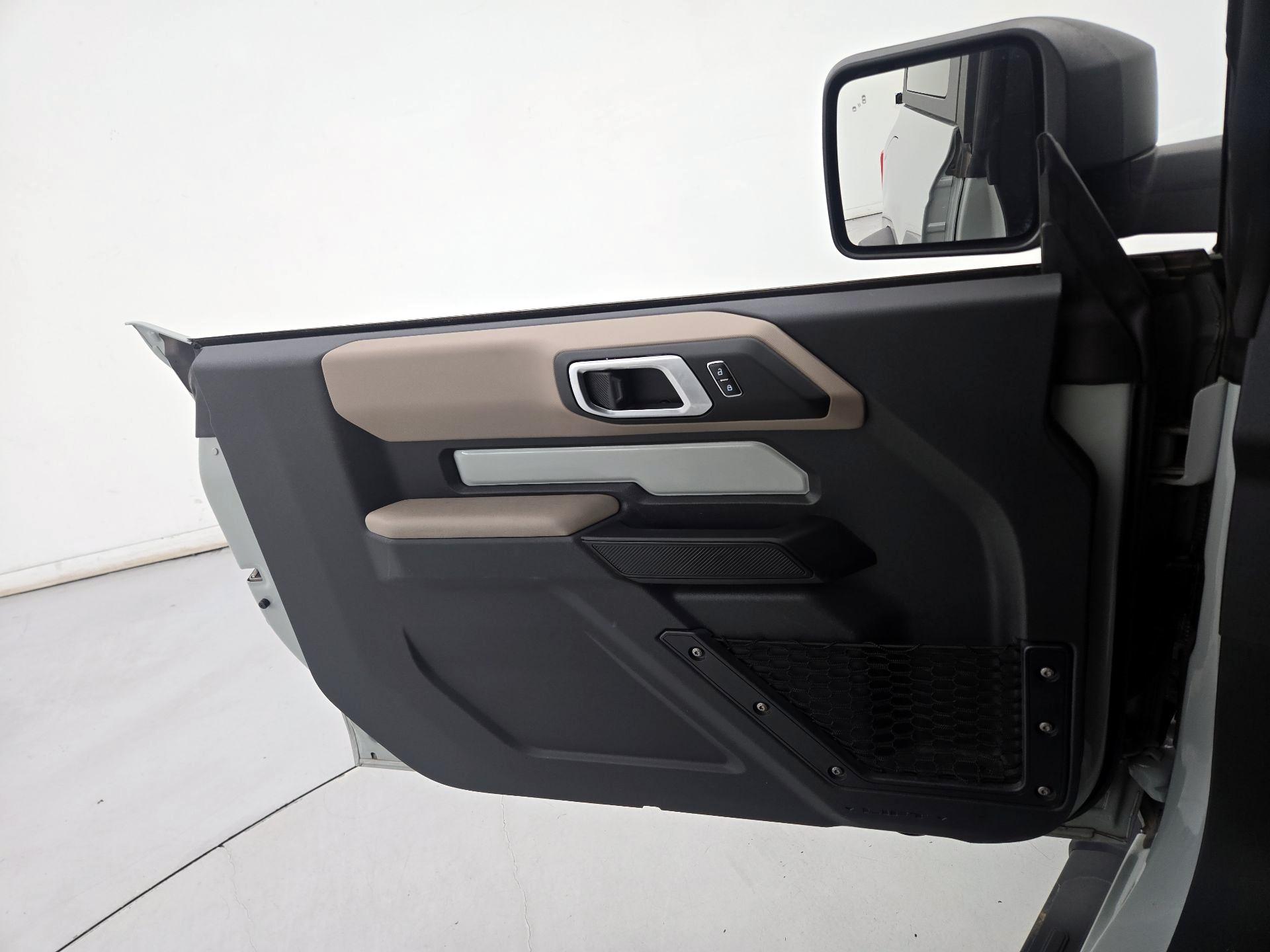 Thumbnail: 2021 Ford Bronco - 12