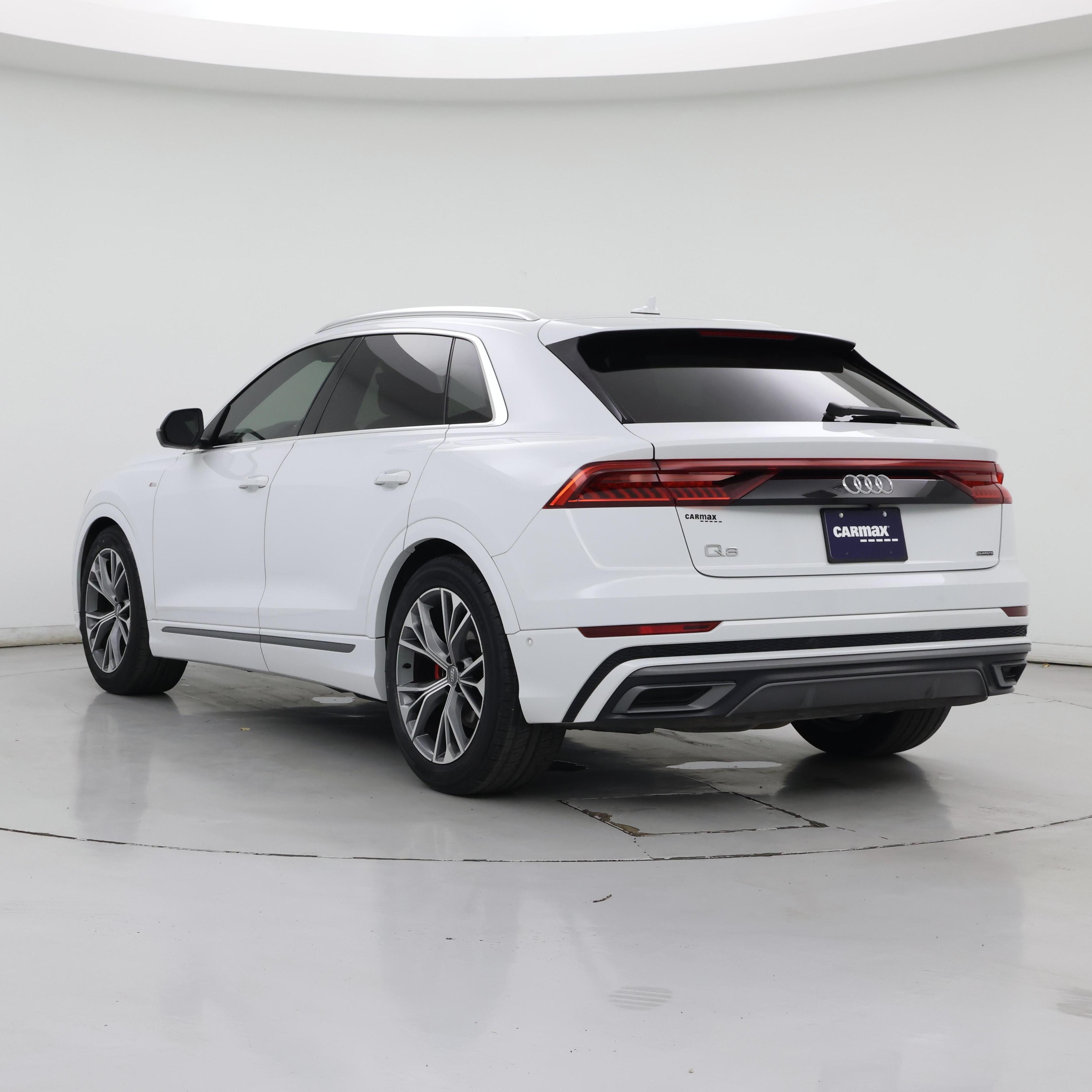 Thumbnail: 2021 Audi Q8 - 2