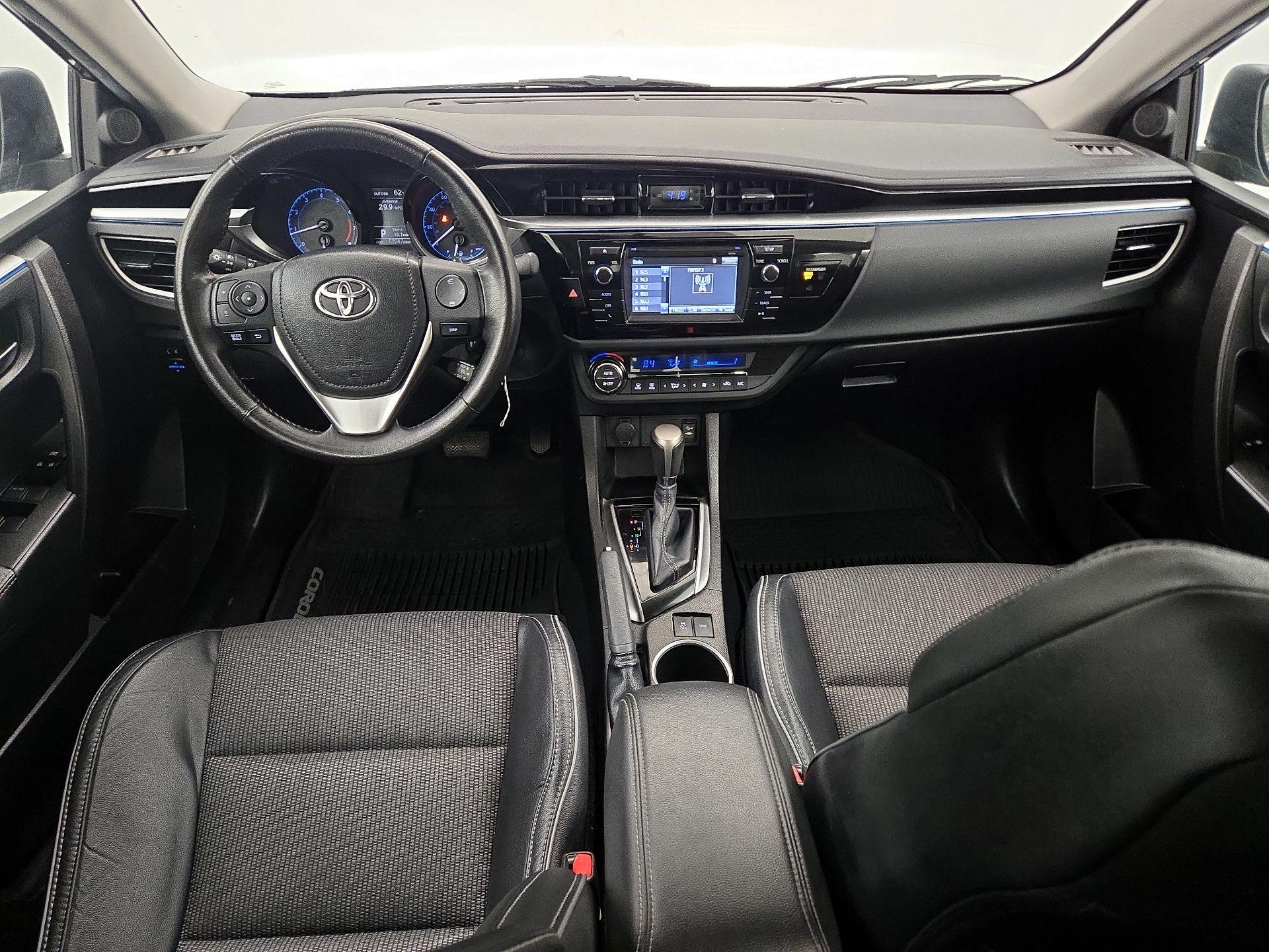 Thumbnail: 2015 Toyota Corolla - 9