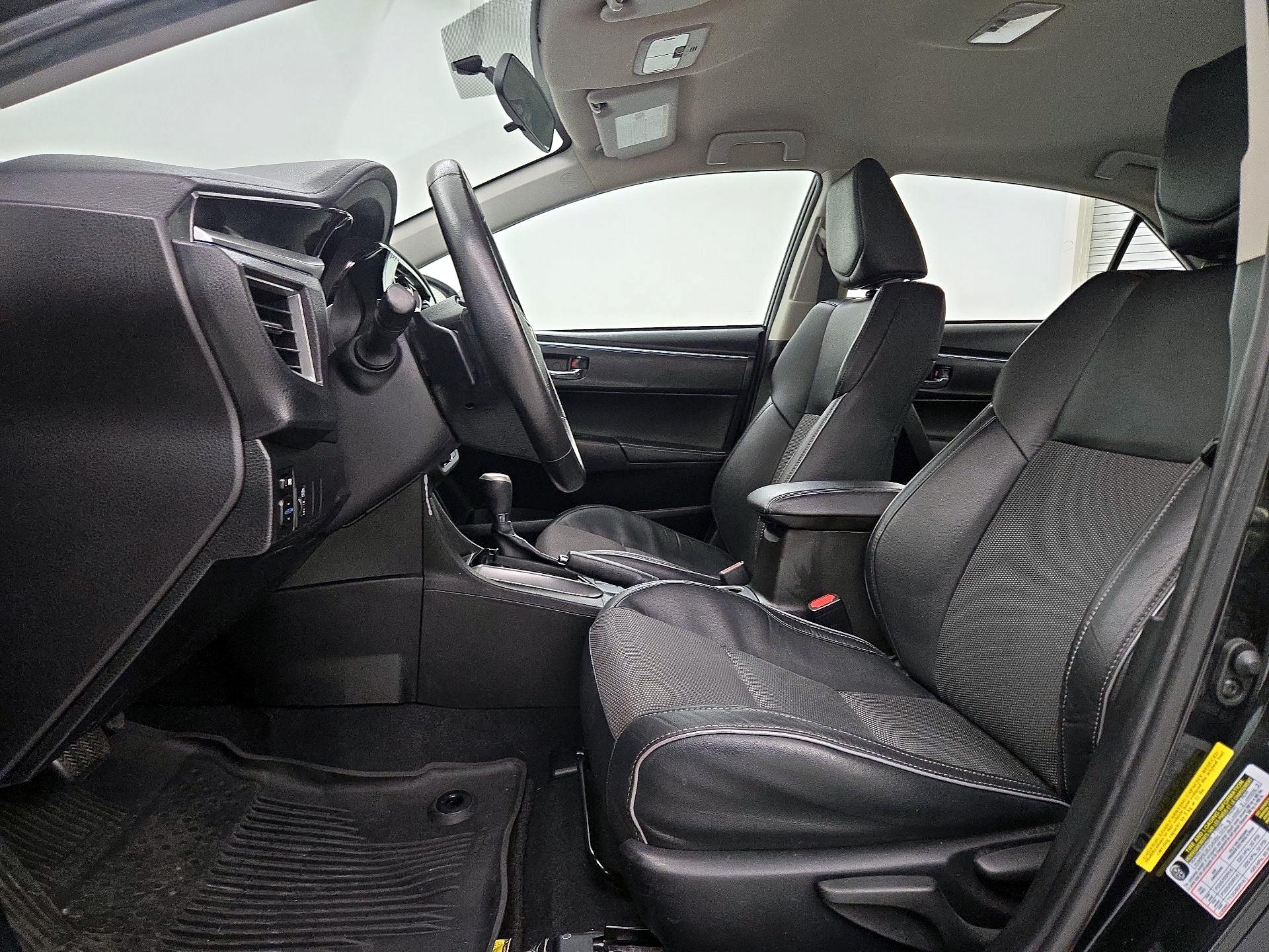 Thumbnail: 2015 Toyota Corolla - 11