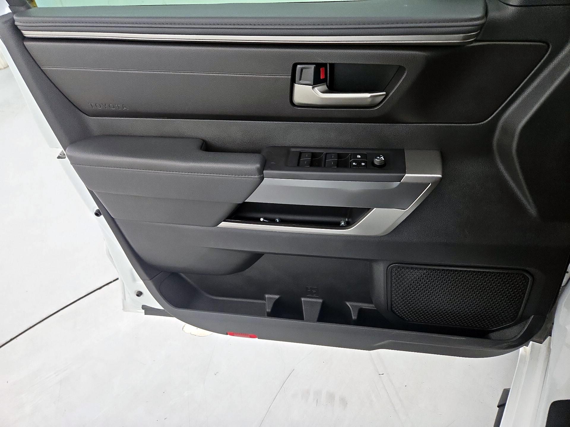 Thumbnail: 2024 Toyota Tundra - 12