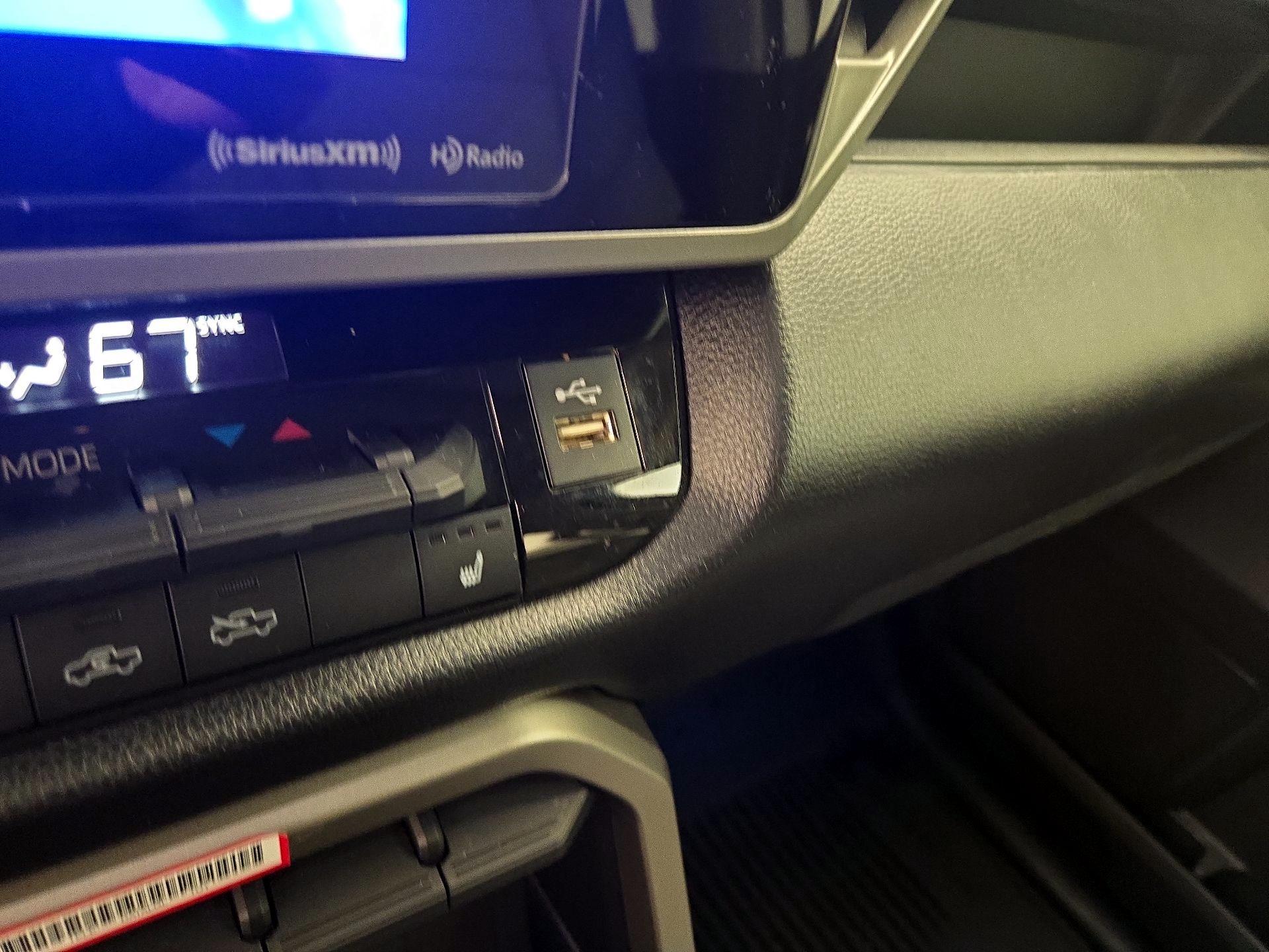 Thumbnail: 2024 Toyota Tundra - 18