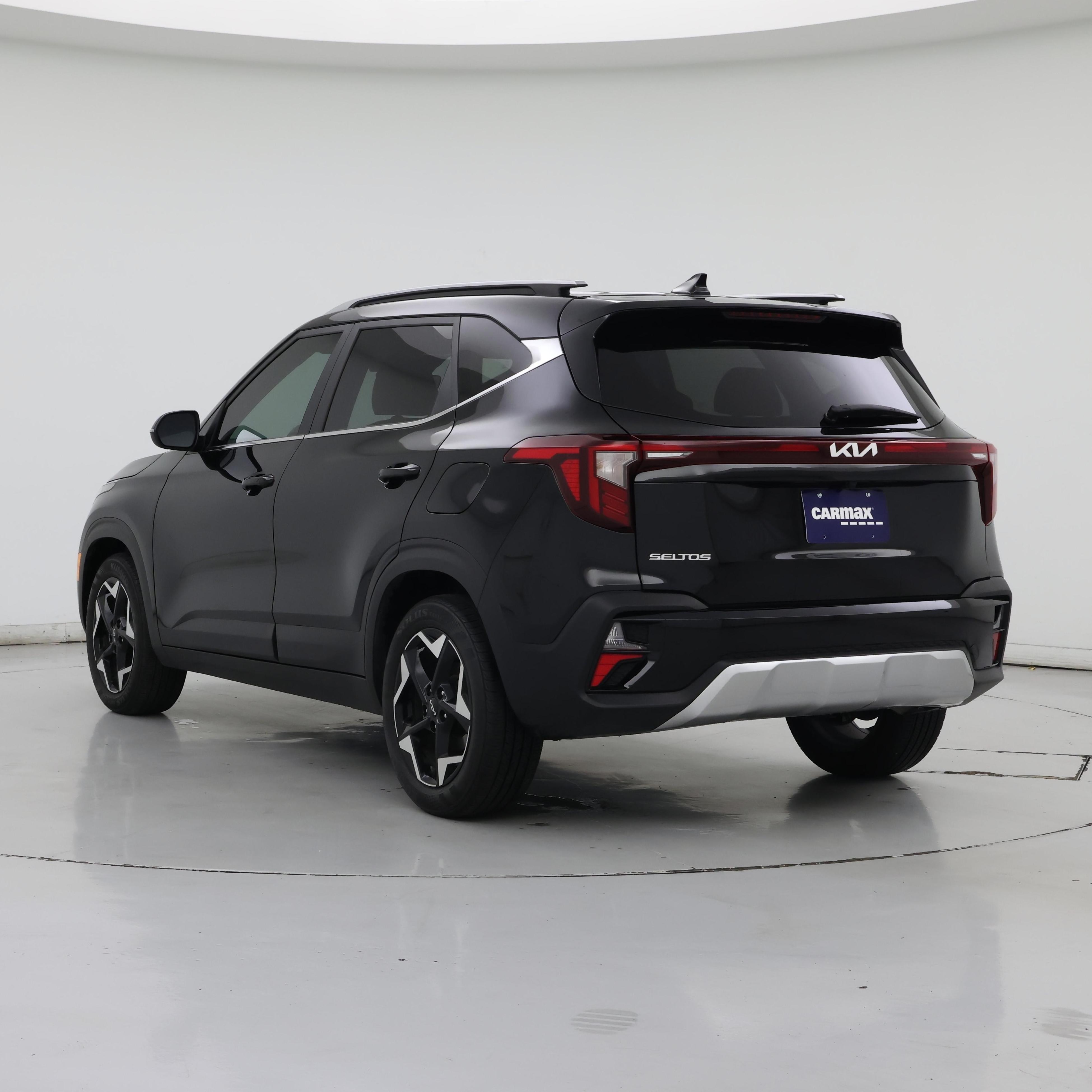 Thumbnail: 2024 Kia Seltos - 2