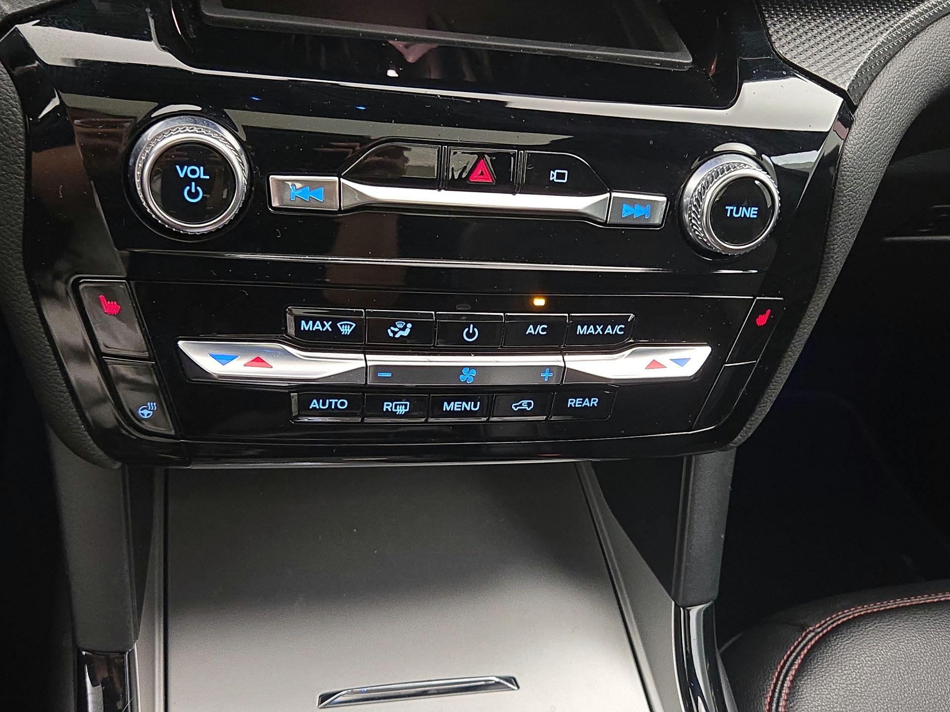 Thumbnail: 2023 Ford Explorer - 17