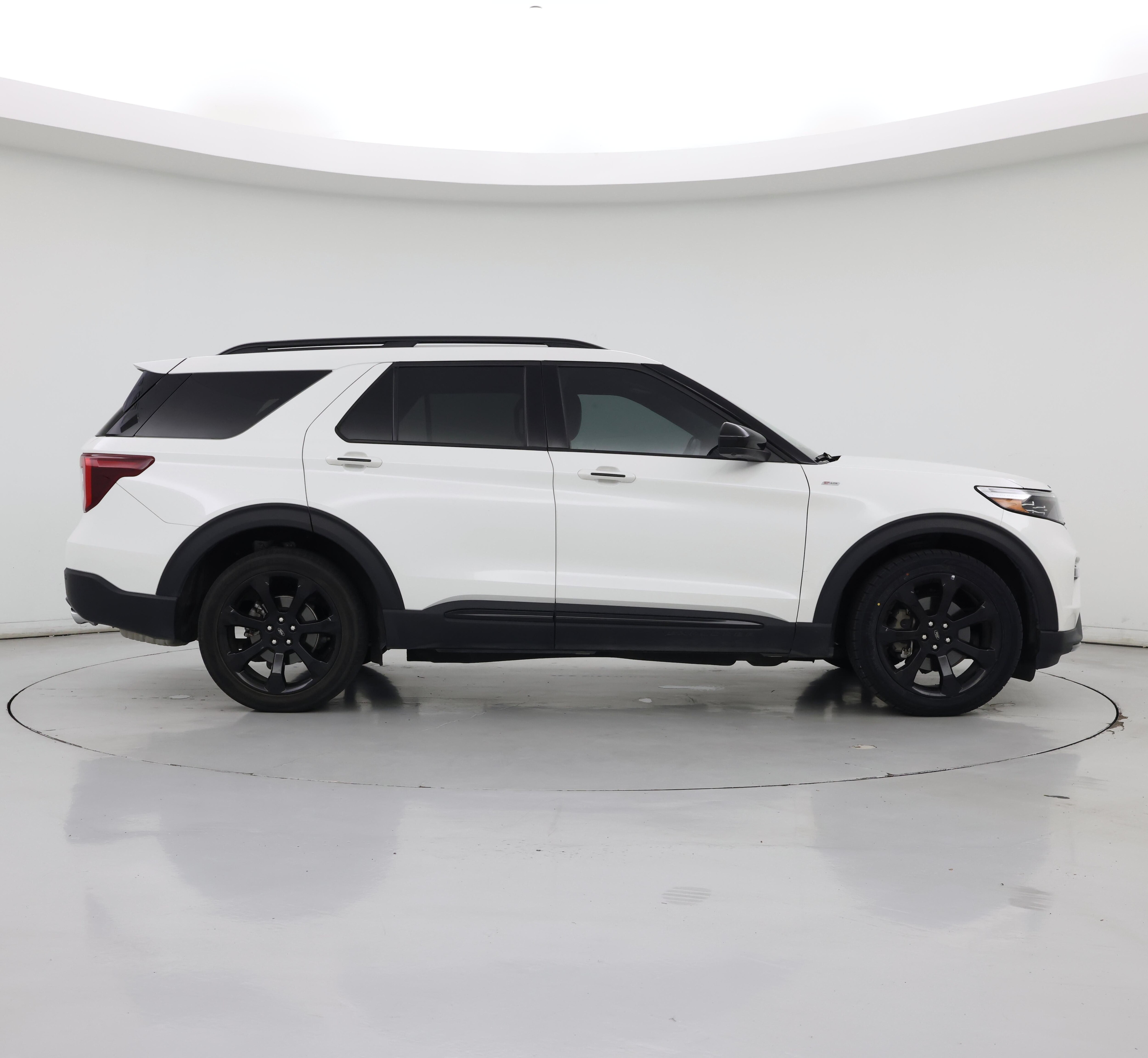 Thumbnail: 2023 Ford Explorer - 7