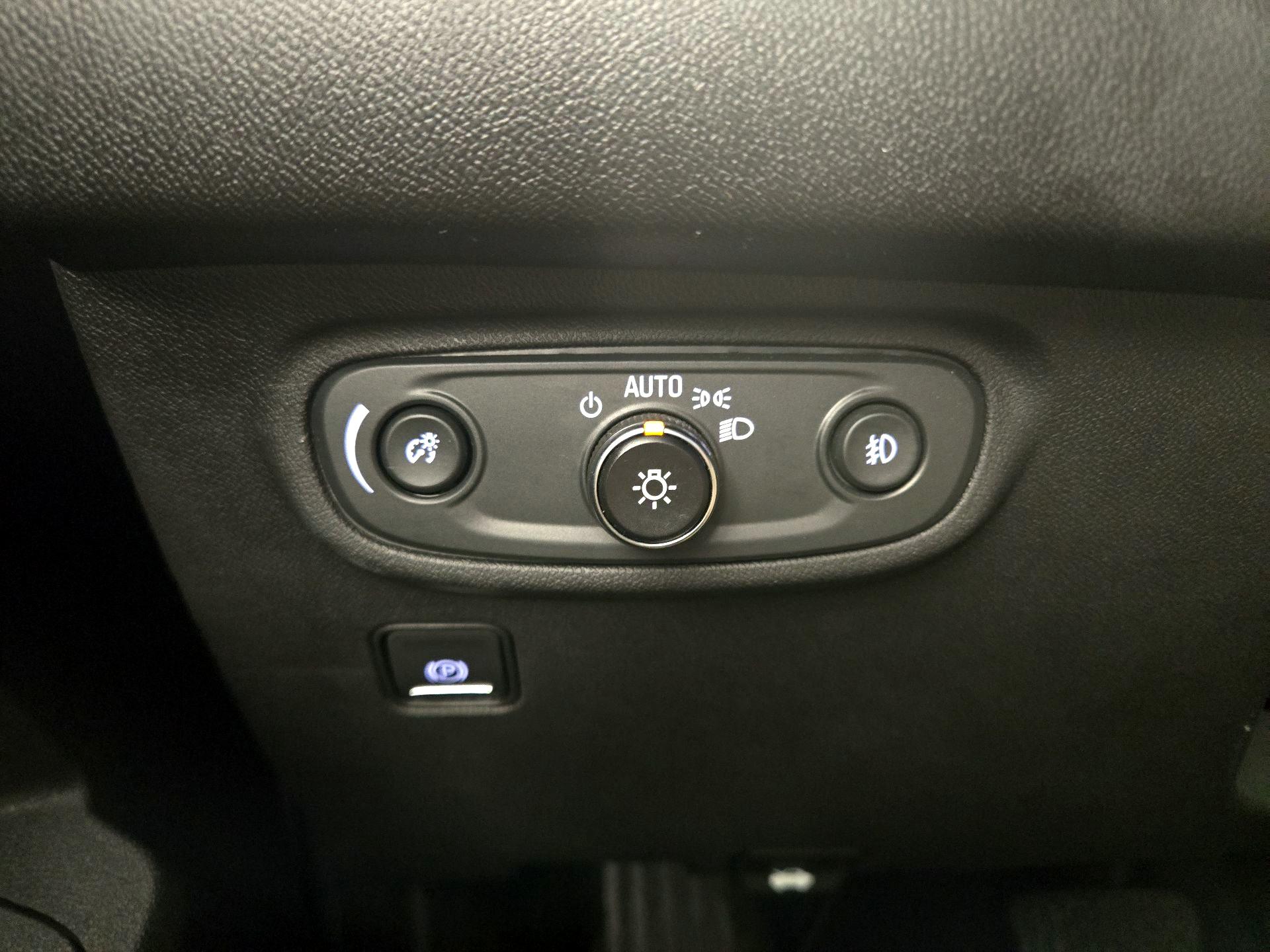 Thumbnail: 2020 GMC Terrain - 13