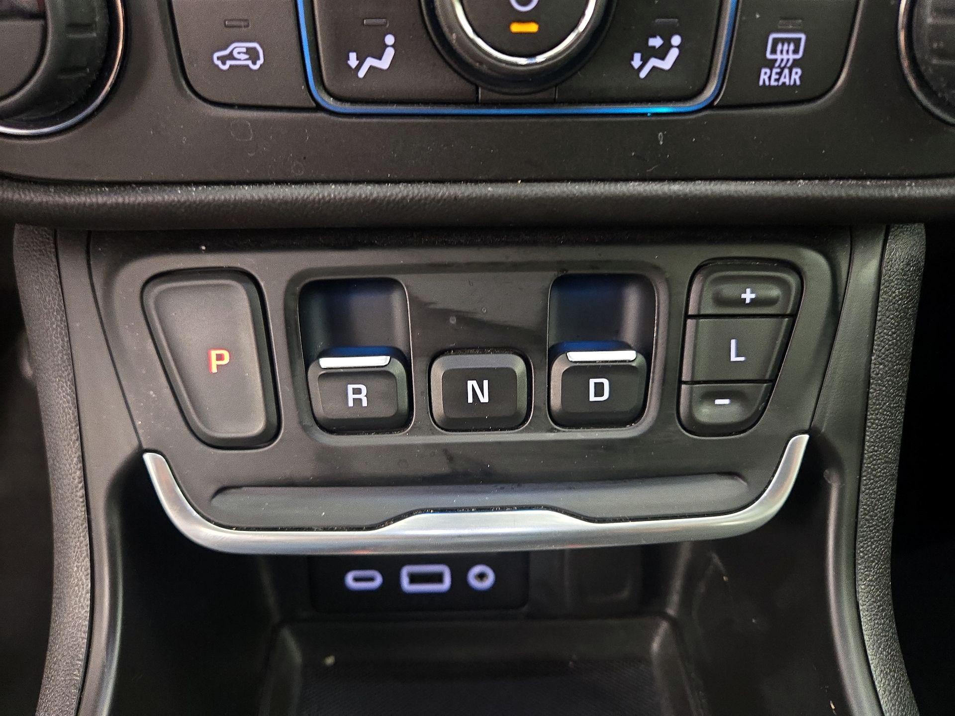 Thumbnail: 2020 GMC Terrain - 18