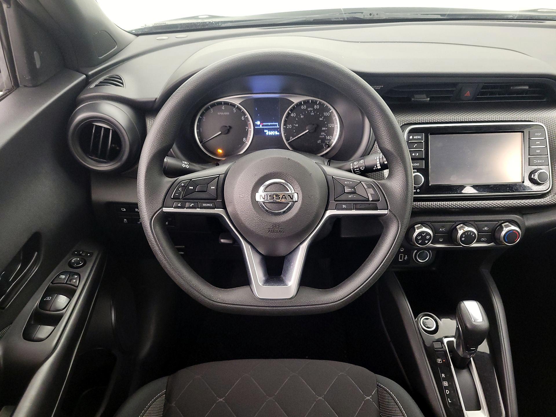 Thumbnail: 2020 Nissan Kicks - 10