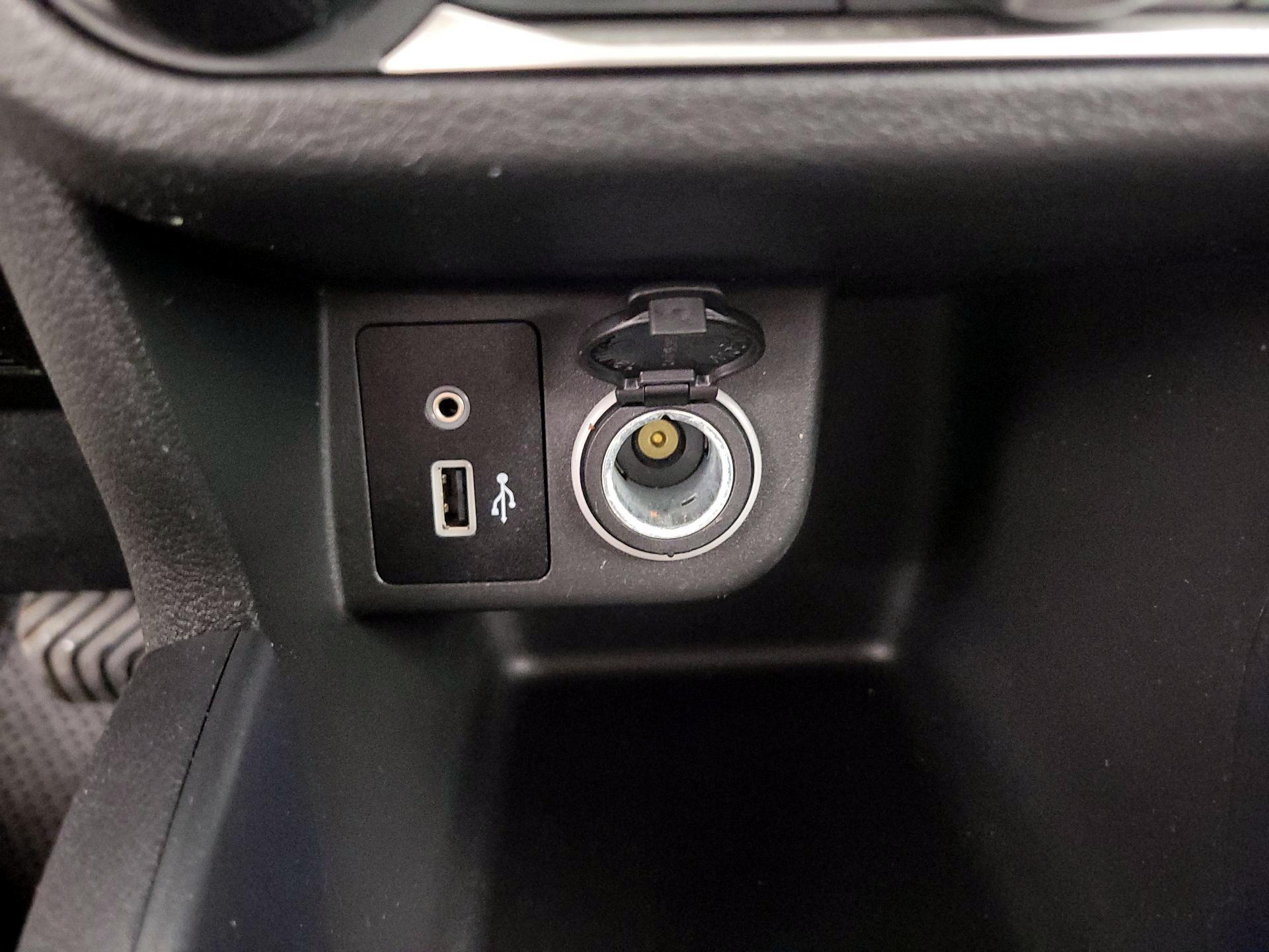 Thumbnail: 2020 Nissan Kicks - 18