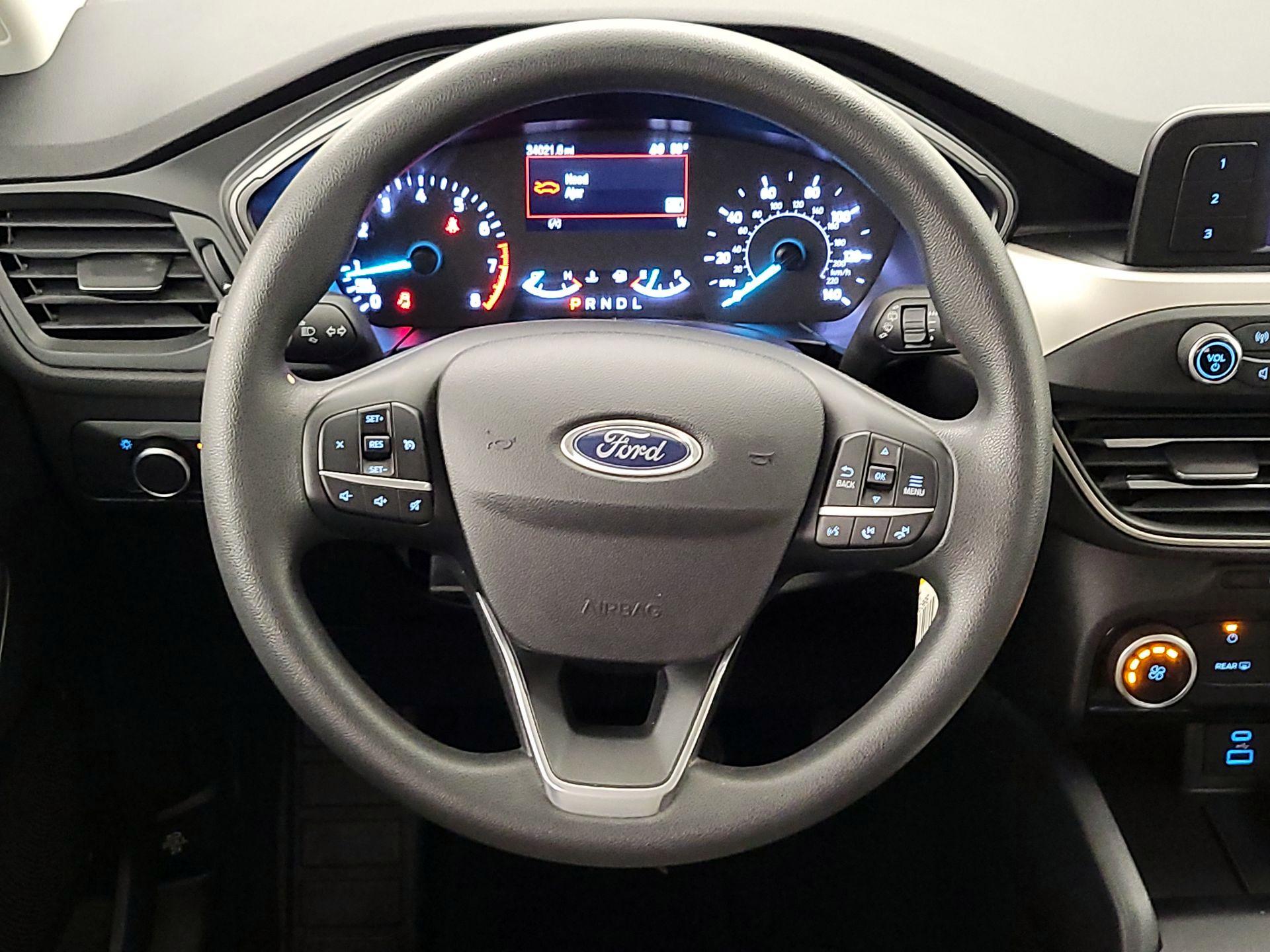 Thumbnail: 2022 Ford Escape - 10